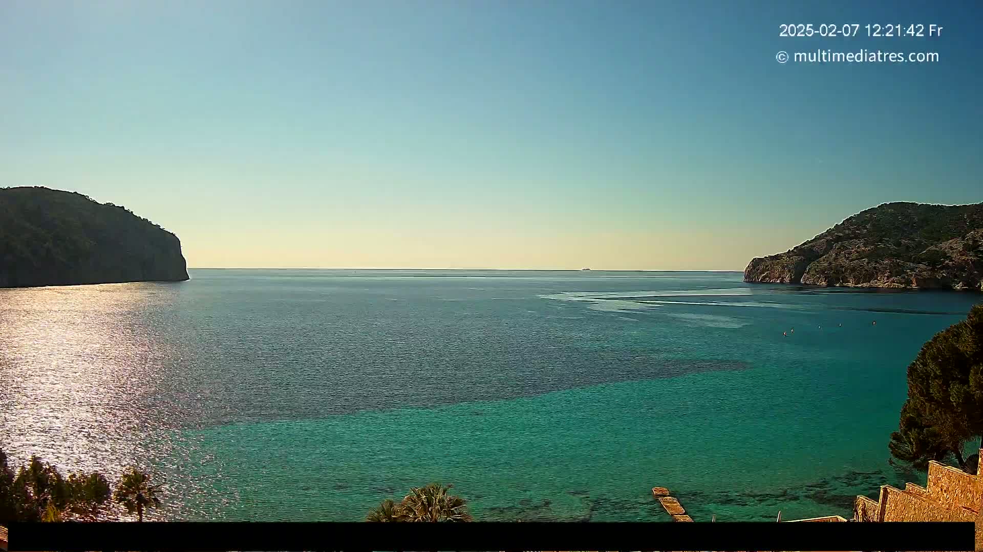 Mallorca Camp de Mar Roca Beach Live Cam - Balearic Islands, Spain