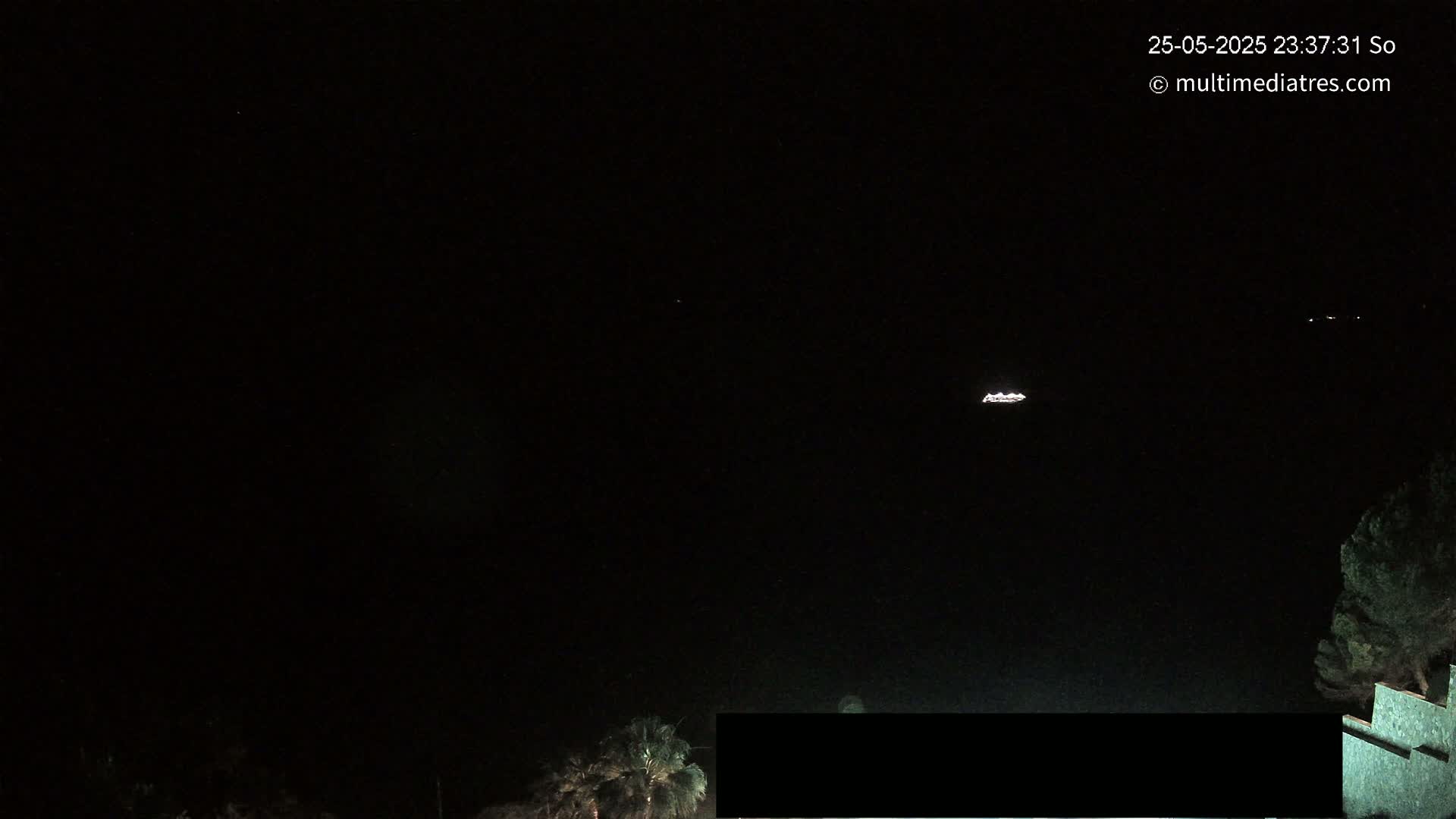 Mallorca Camp de Mar Roca Beach Live Cam - Balearic Islands, Spain