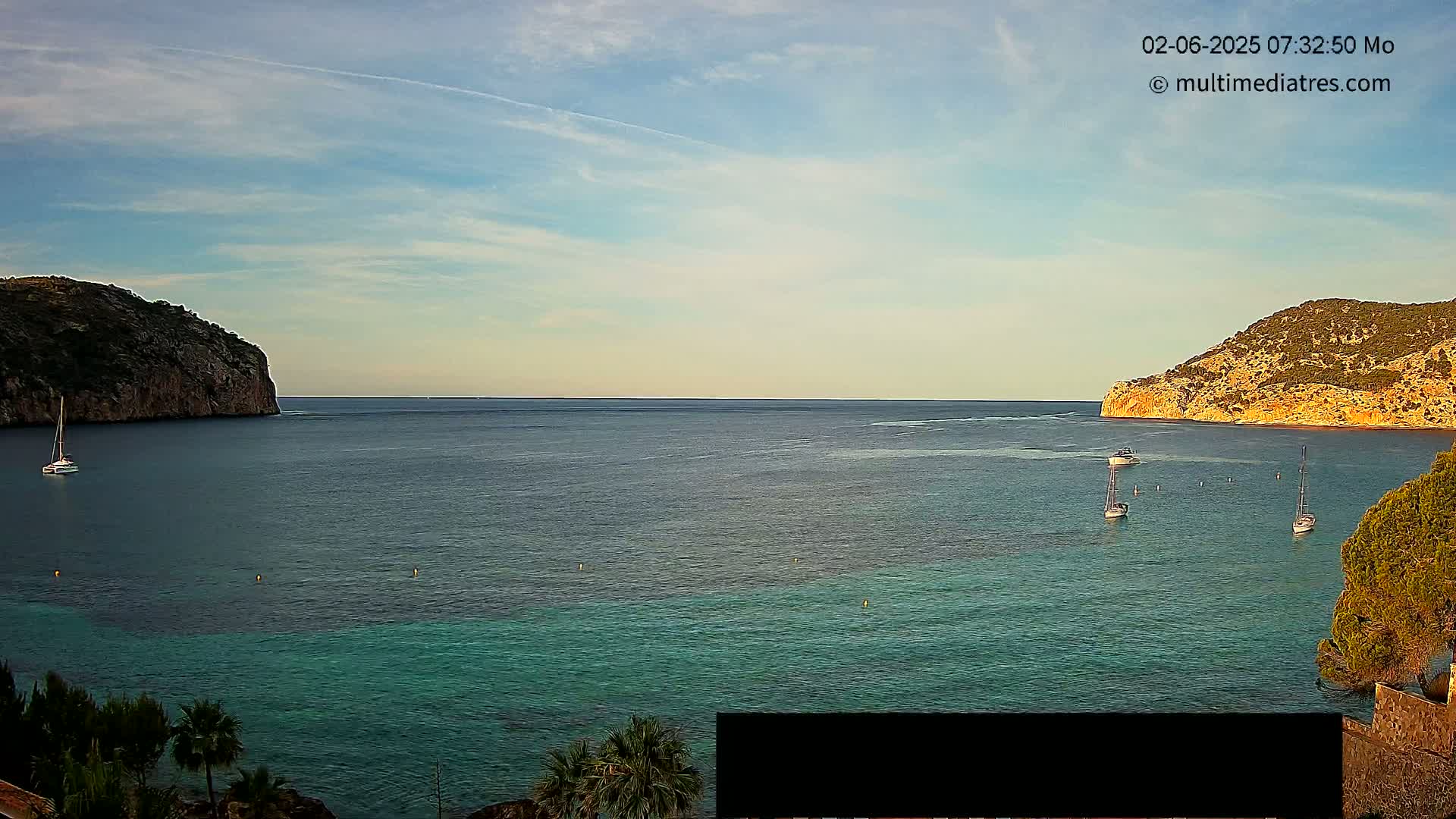 Mallorca Camp de Mar Roca Beach Live Cam - Balearic Islands, Spain