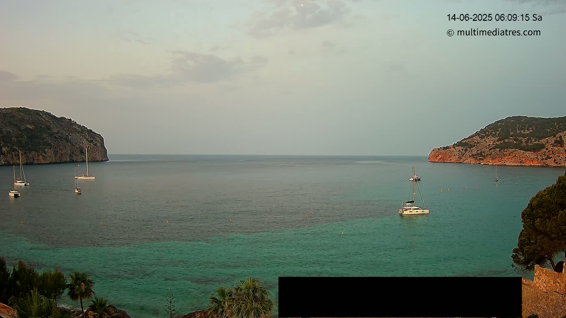 Mallorca Camp de Mar Roca Beach Live Cam - Balearic Islands, Spain