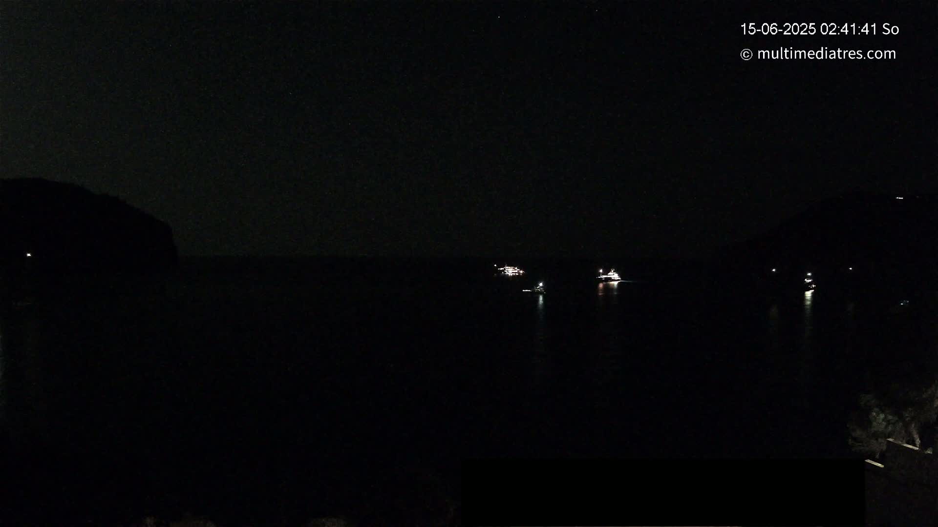 Mallorca Camp de Mar Roca Beach Live Cam - Balearic Islands, Spain