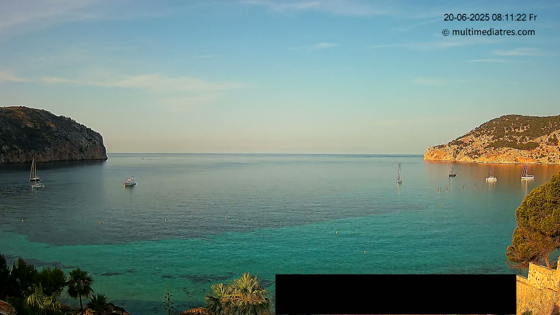 Mallorca Camp de Mar Roca Beach Live Cam - Balearic Islands, Spain