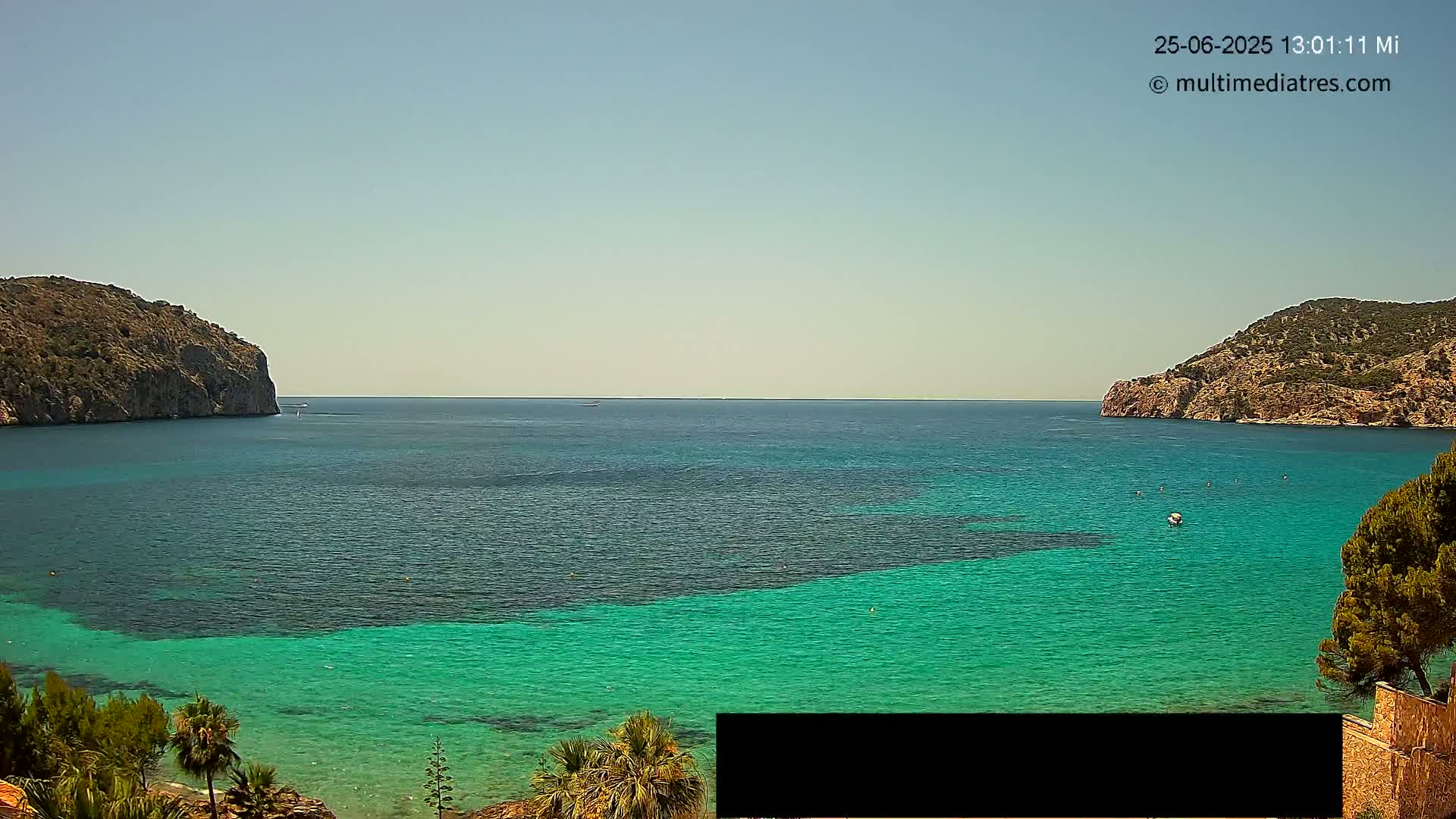 Mallorca Camp de Mar Roca Beach Live Cam - Balearic Islands, Spain