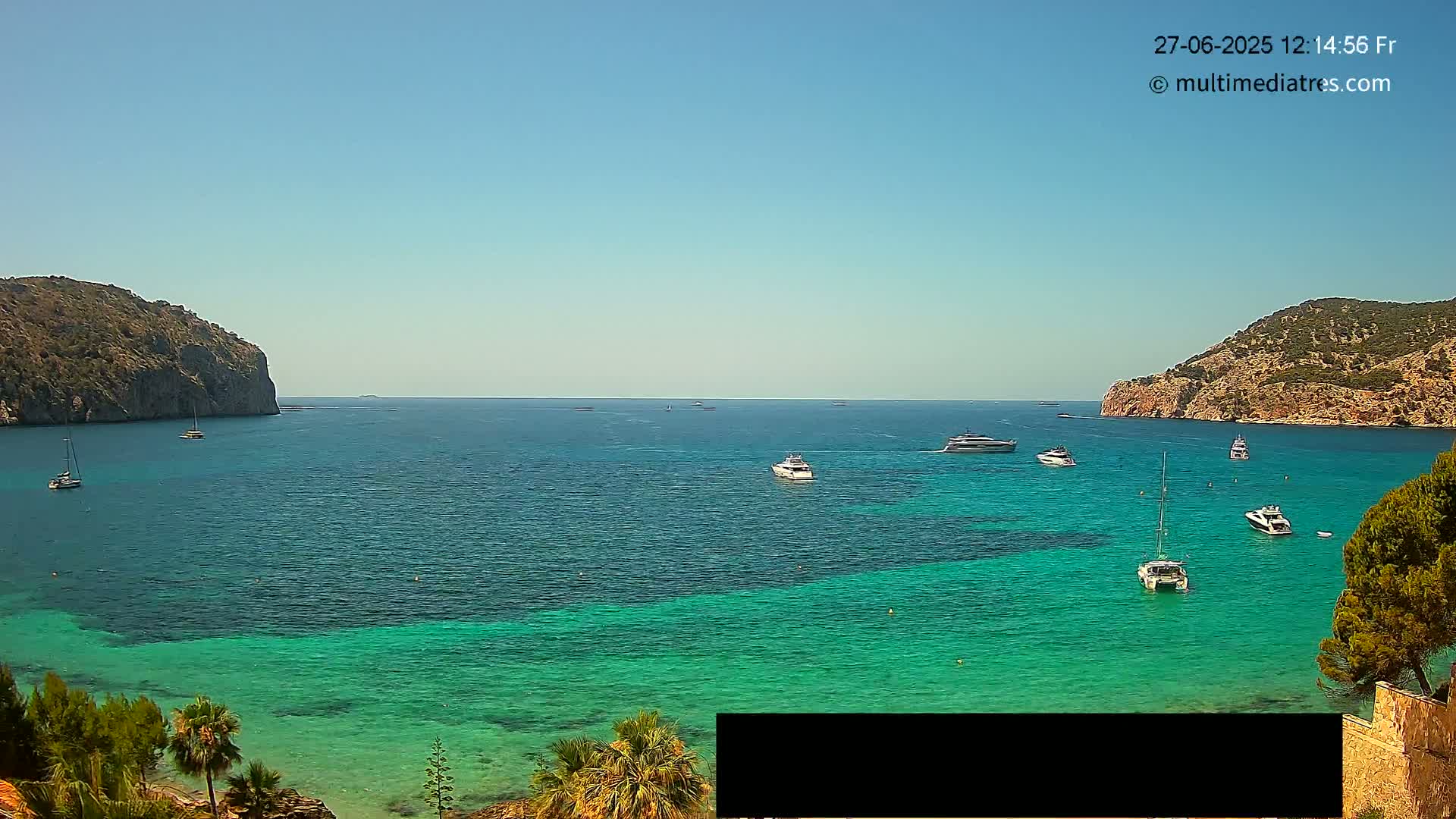 Mallorca Camp de Mar Roca Beach Live Cam - Balearic Islands, Spain