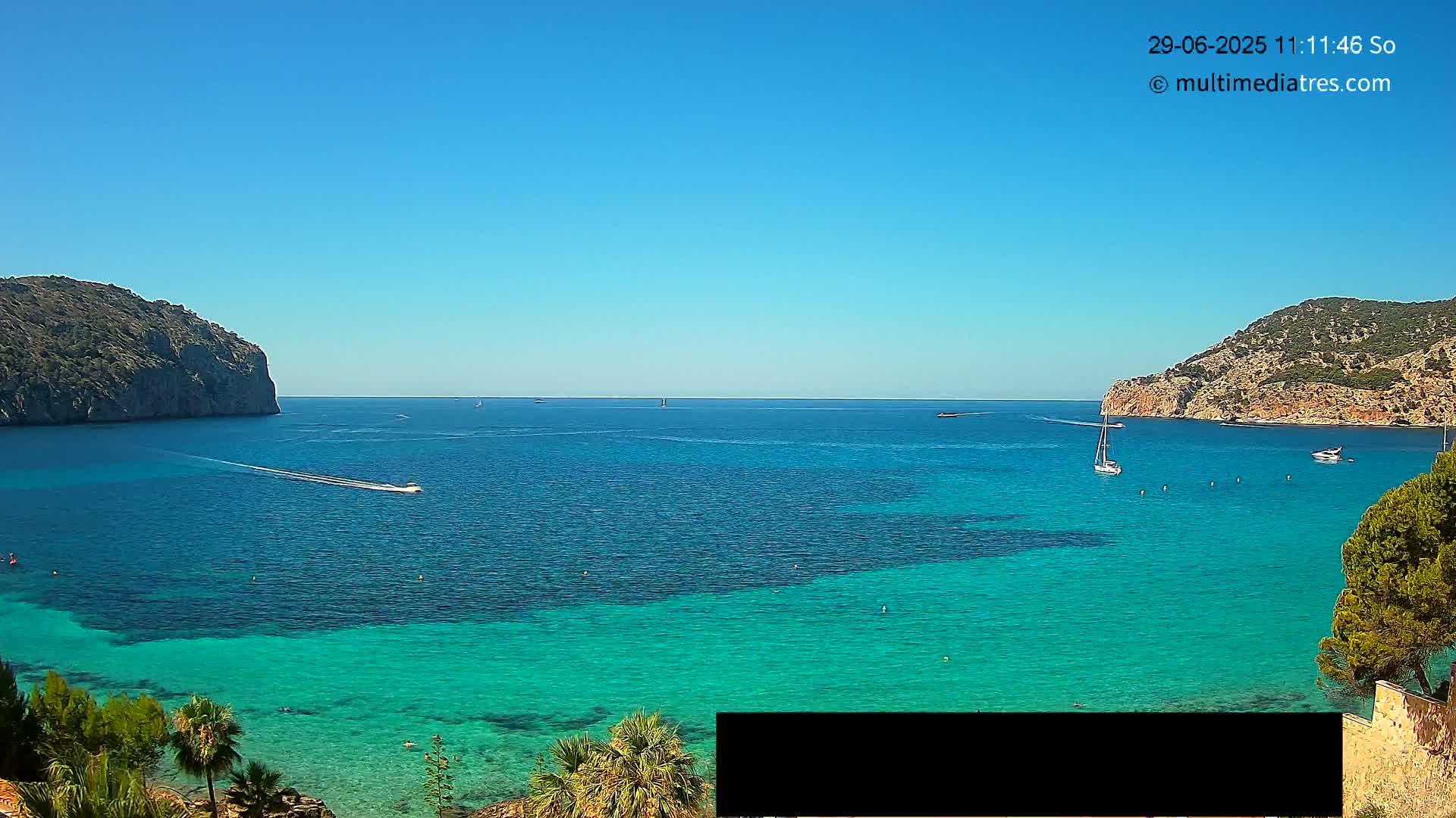 Mallorca Camp de Mar Roca Beach Live Cam - Balearic Islands, Spain