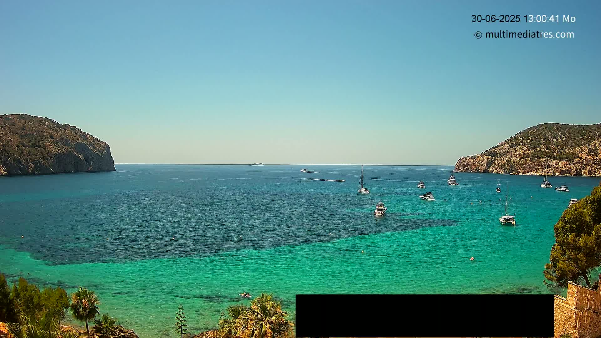 Mallorca Camp de Mar Roca Beach Live Cam - Balearic Islands, Spain