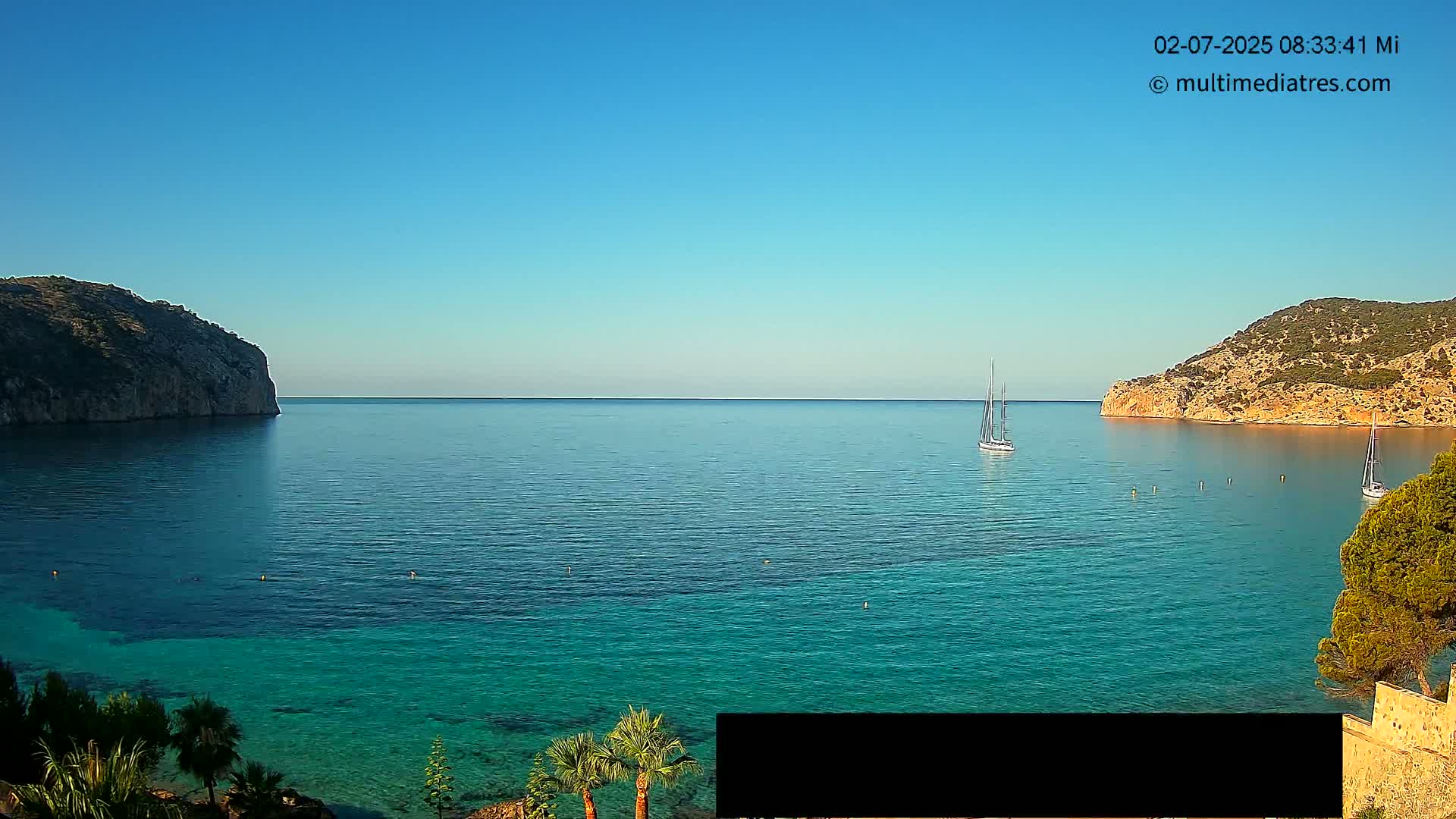 Mallorca Camp de Mar Roca Beach Live Cam - Balearic Islands, Spain
