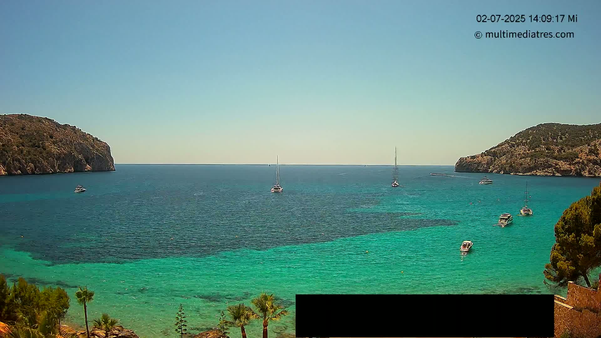 Mallorca Camp de Mar Roca Beach Live Cam - Balearic Islands, Spain