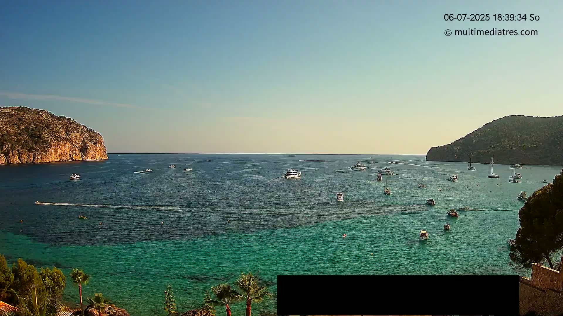 Mallorca Camp de Mar Roca Beach Live Cam - Balearic Islands, Spain