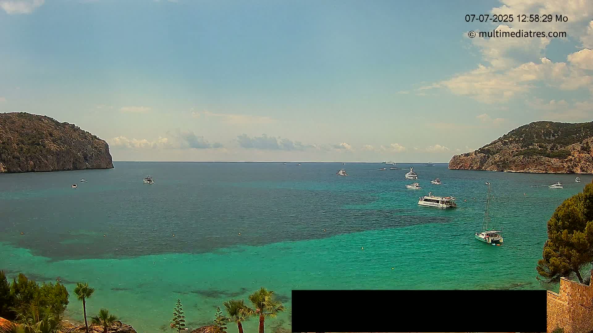 Mallorca Camp de Mar Roca Beach Live Cam - Balearic Islands, Spain