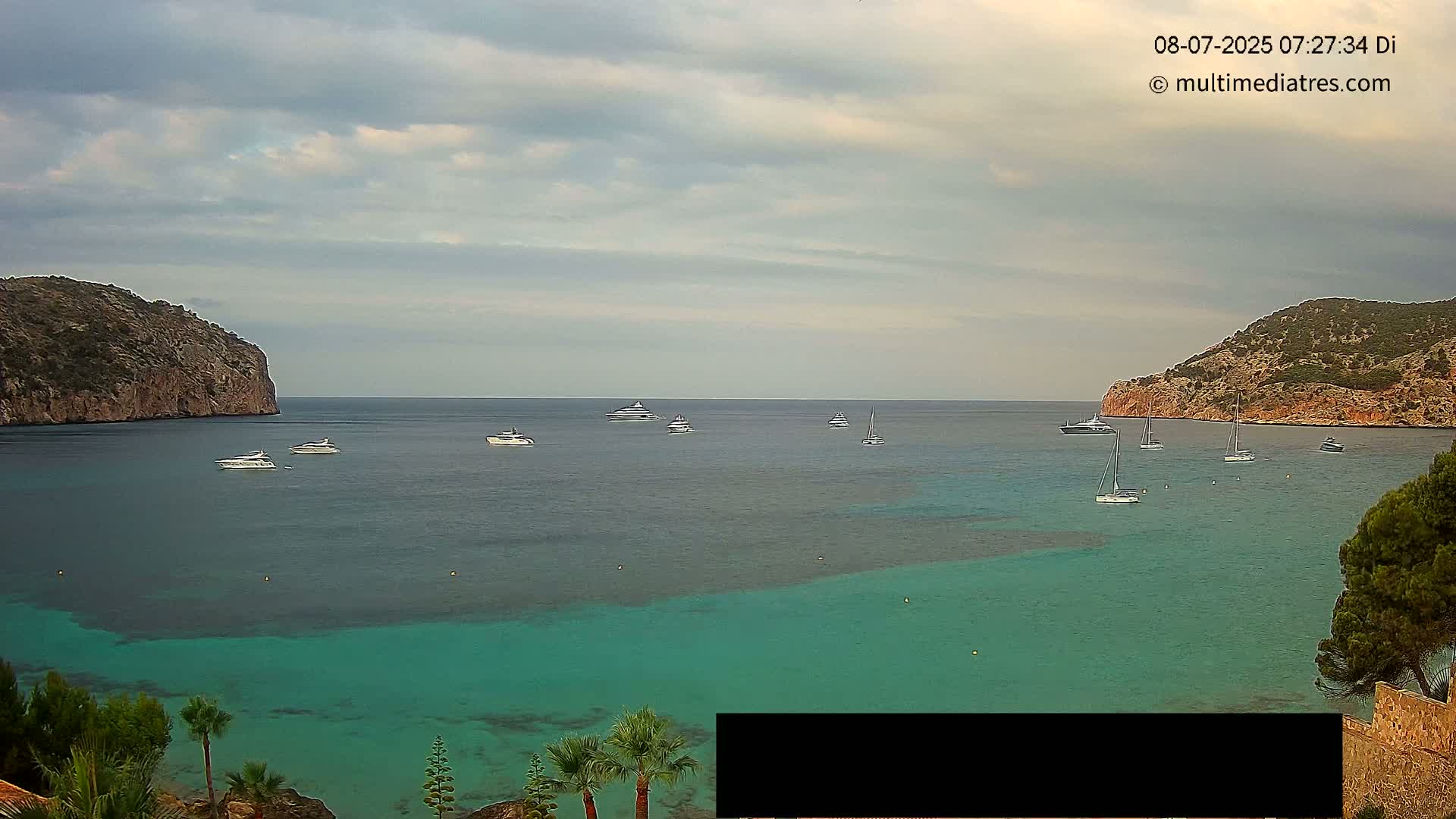 Mallorca Camp de Mar Roca Beach Live Cam - Balearic Islands, Spain