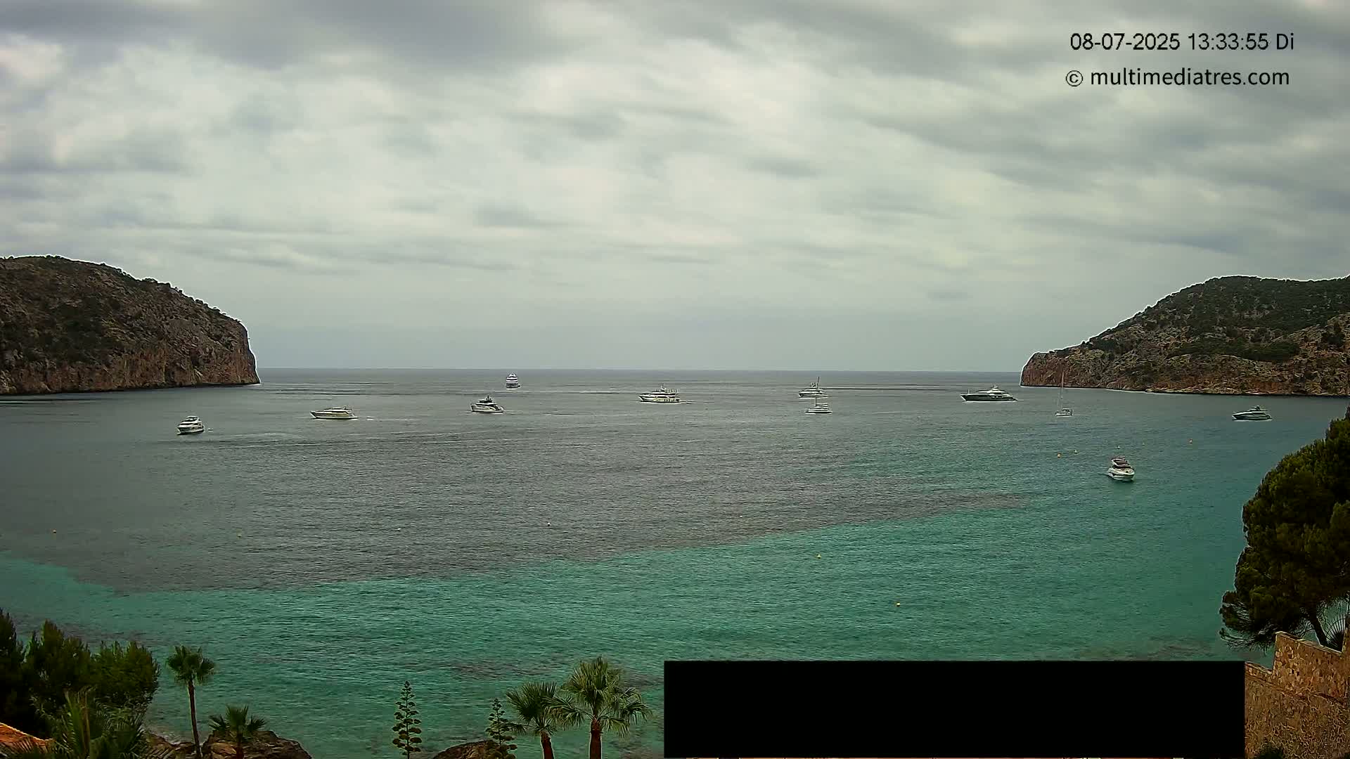 Mallorca Camp de Mar Roca Beach Live Cam - Balearic Islands, Spain