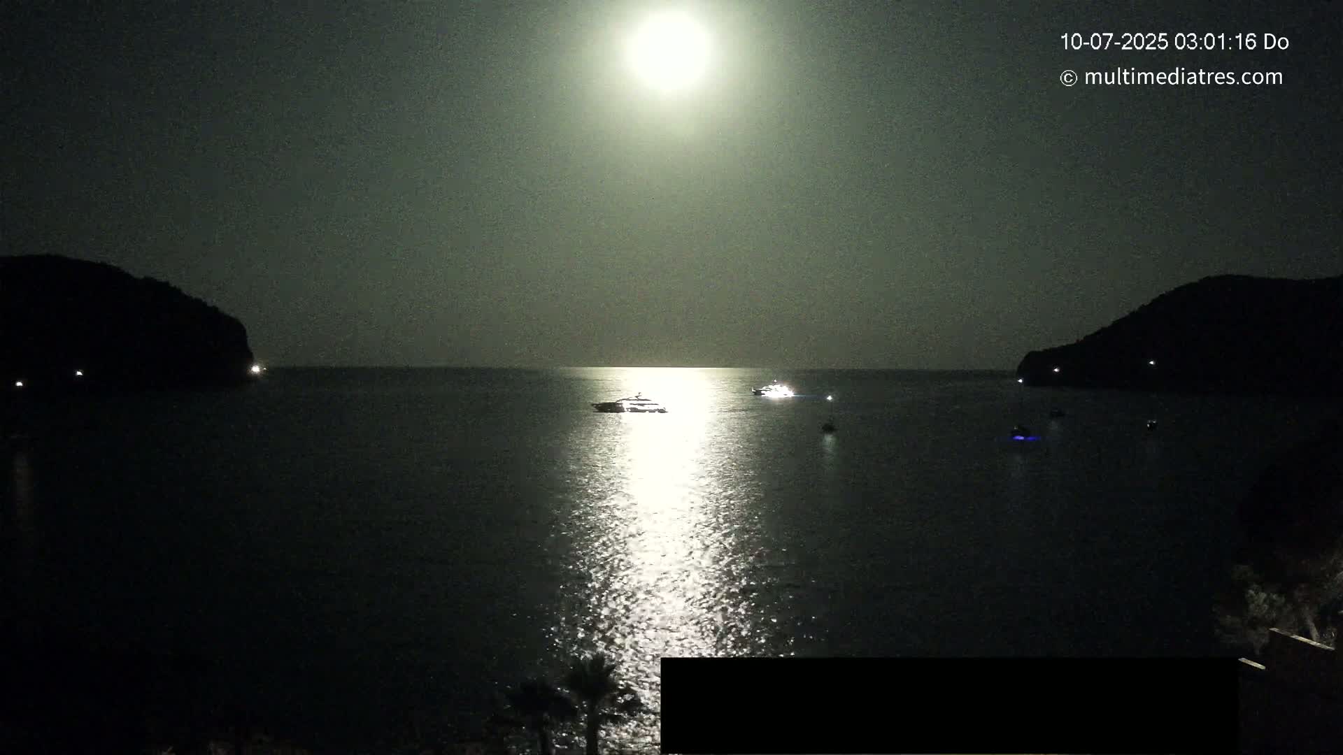 Mallorca Camp de Mar Roca Beach Live Cam - Balearic Islands, Spain