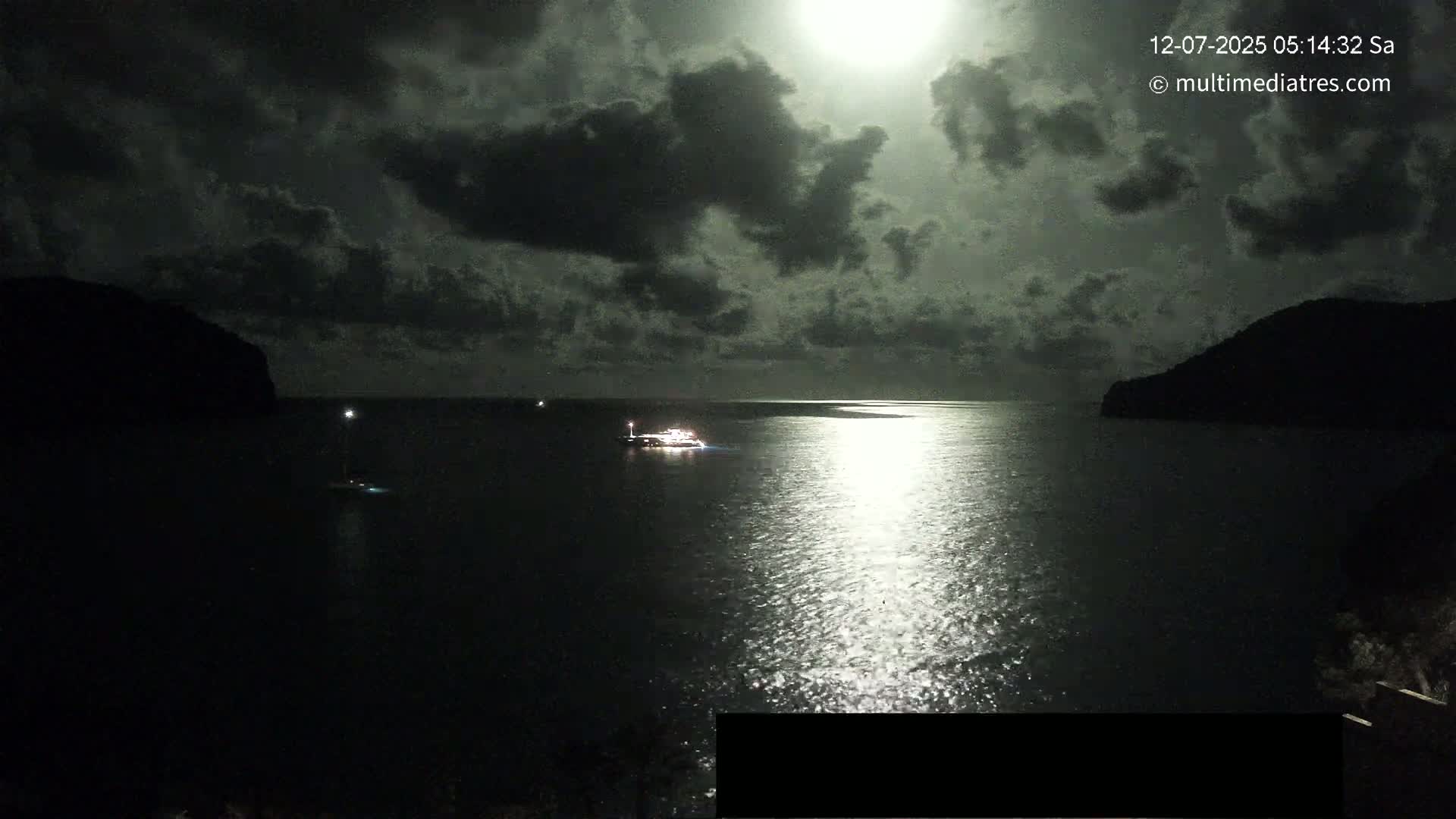 Mallorca Camp de Mar Roca Beach Live Cam - Balearic Islands, Spain