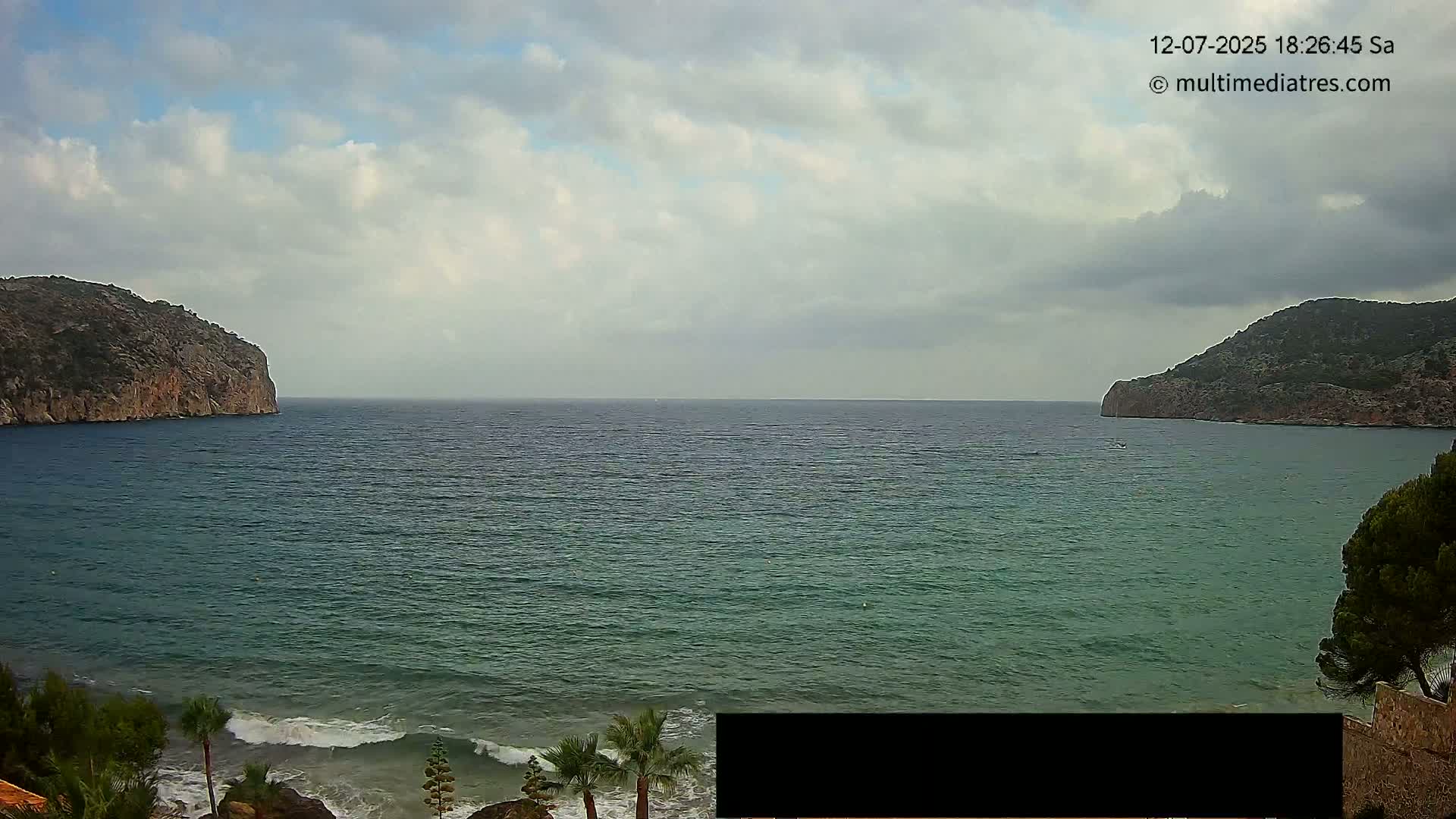 Mallorca Camp de Mar Roca Beach Live Cam - Balearic Islands, Spain