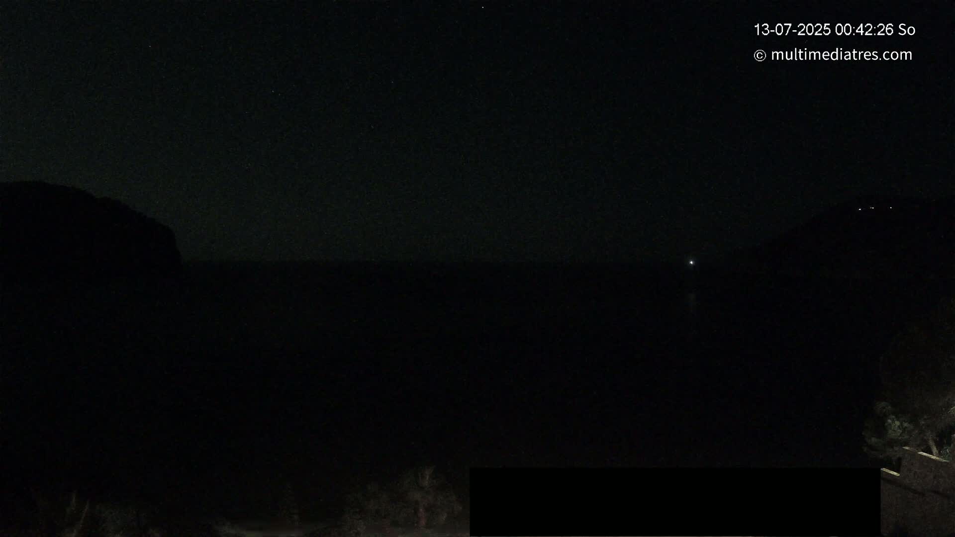 Mallorca Camp de Mar Roca Beach Live Cam - Balearic Islands, Spain