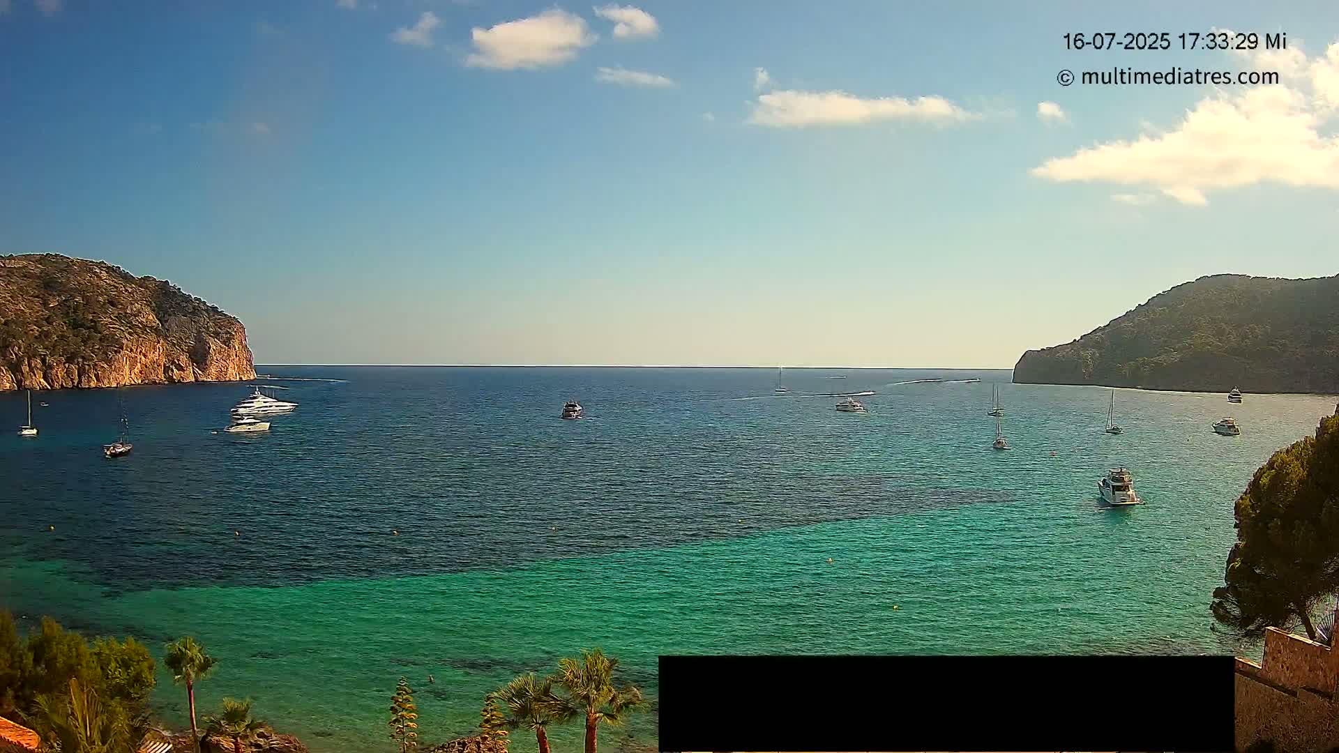 Mallorca Camp de Mar Roca Beach Live Cam - Balearic Islands, Spain