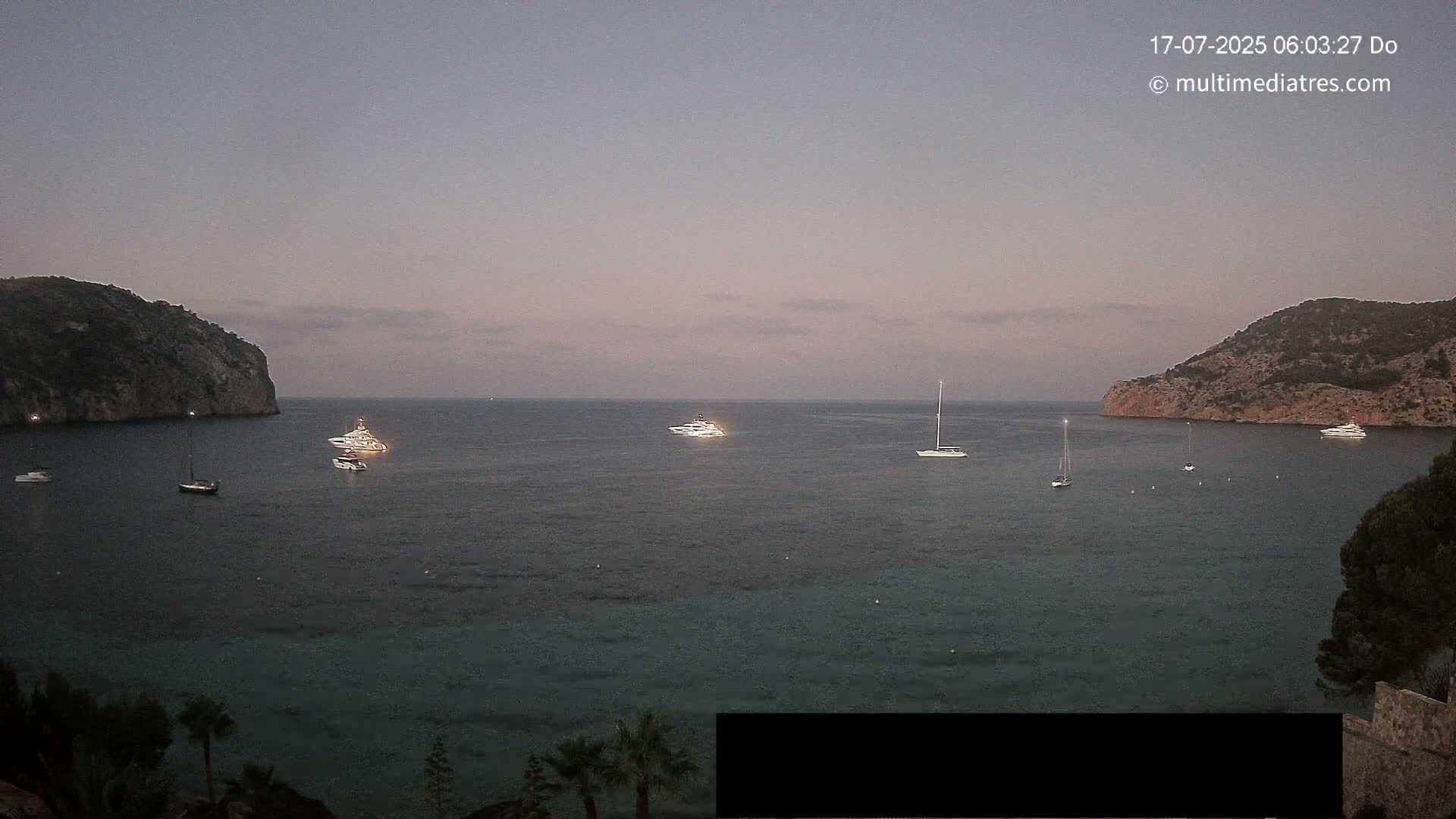 Mallorca Camp de Mar Roca Beach Live Cam - Balearic Islands, Spain