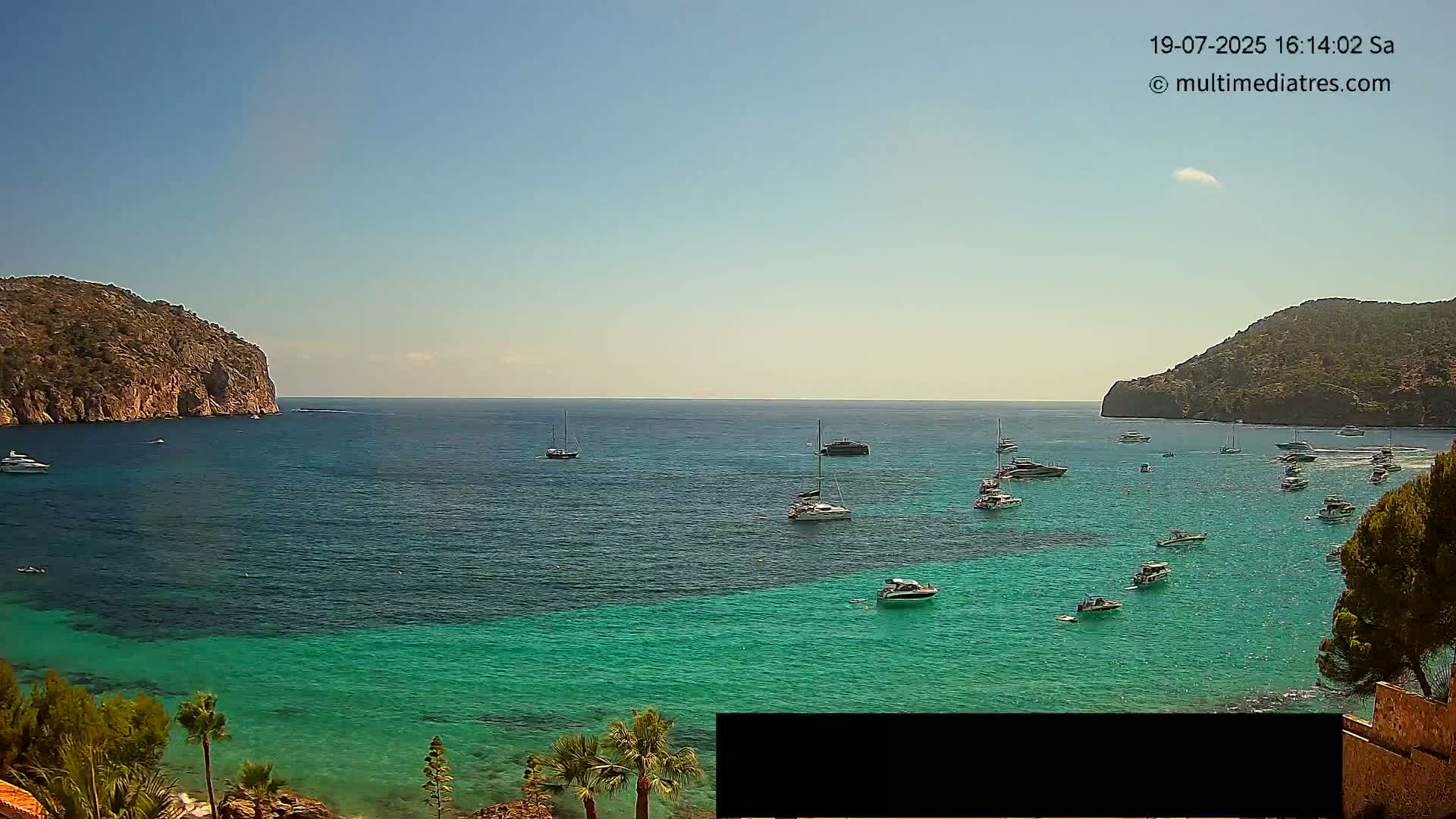 Mallorca Camp de Mar Roca Beach Live Cam - Balearic Islands, Spain