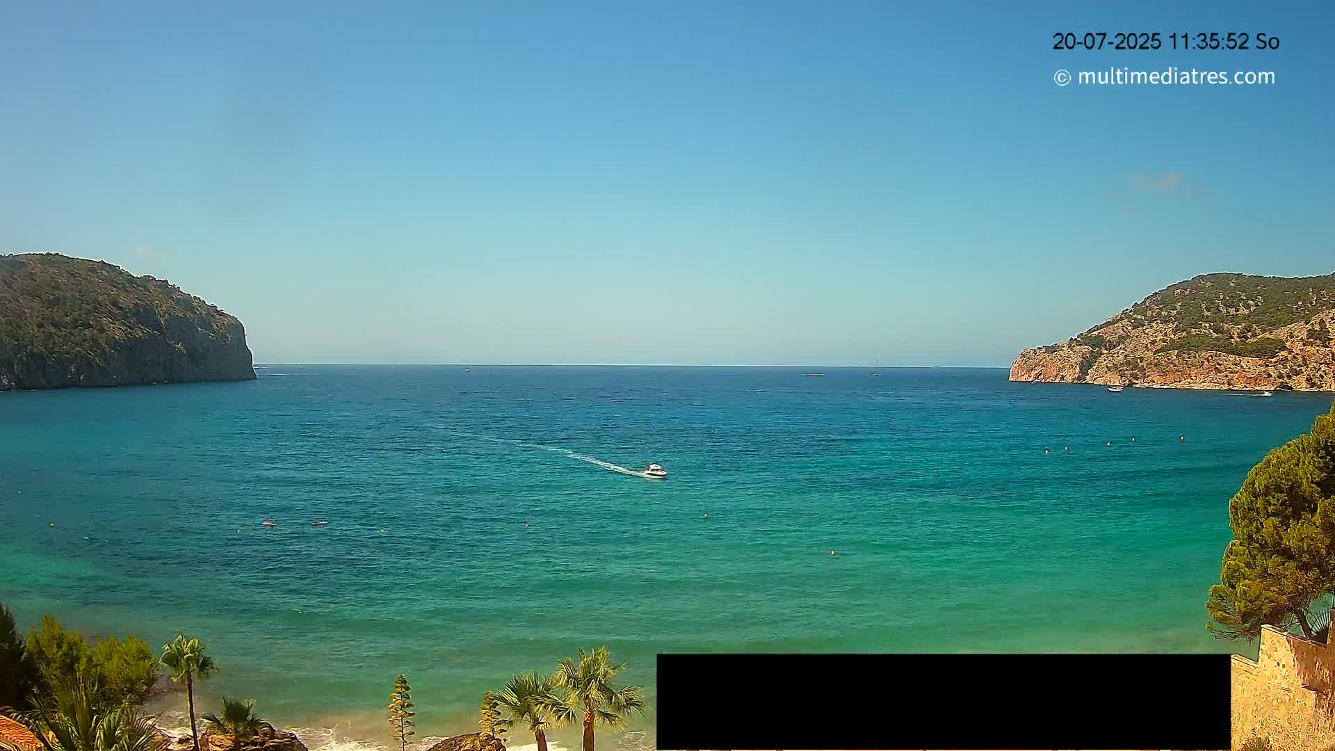 Mallorca Camp de Mar Roca Beach Live Cam - Balearic Islands, Spain