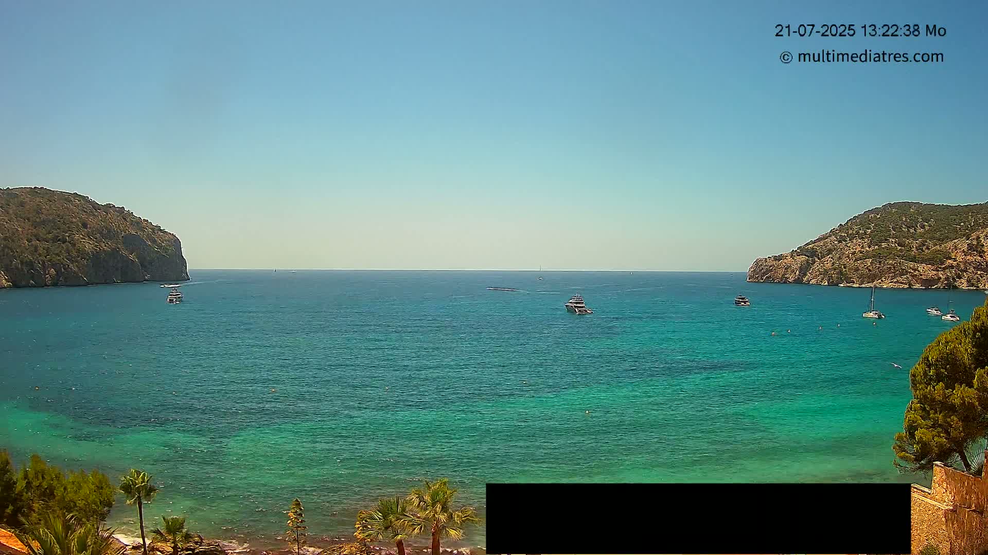 Mallorca Camp de Mar Roca Beach Live Cam - Balearic Islands, Spain