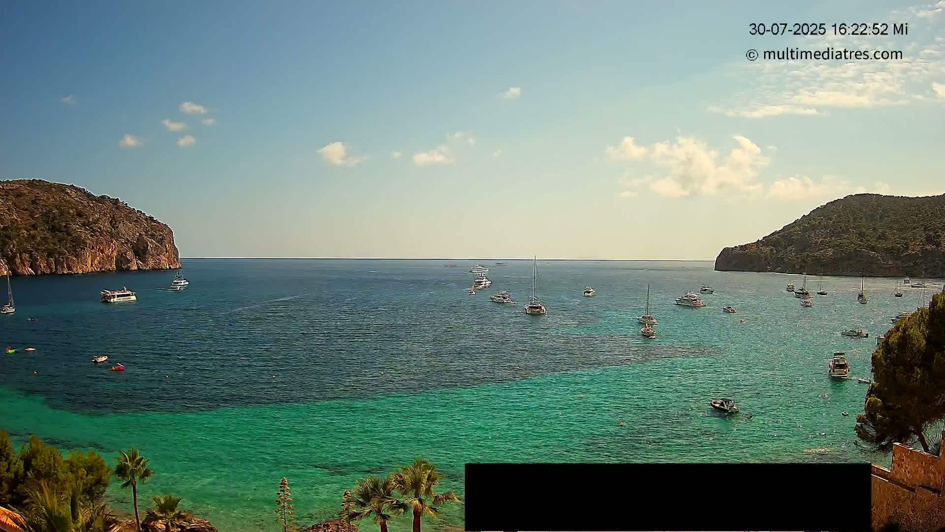 Mallorca Camp de Mar Roca Beach Live Cam - Balearic Islands, Spain