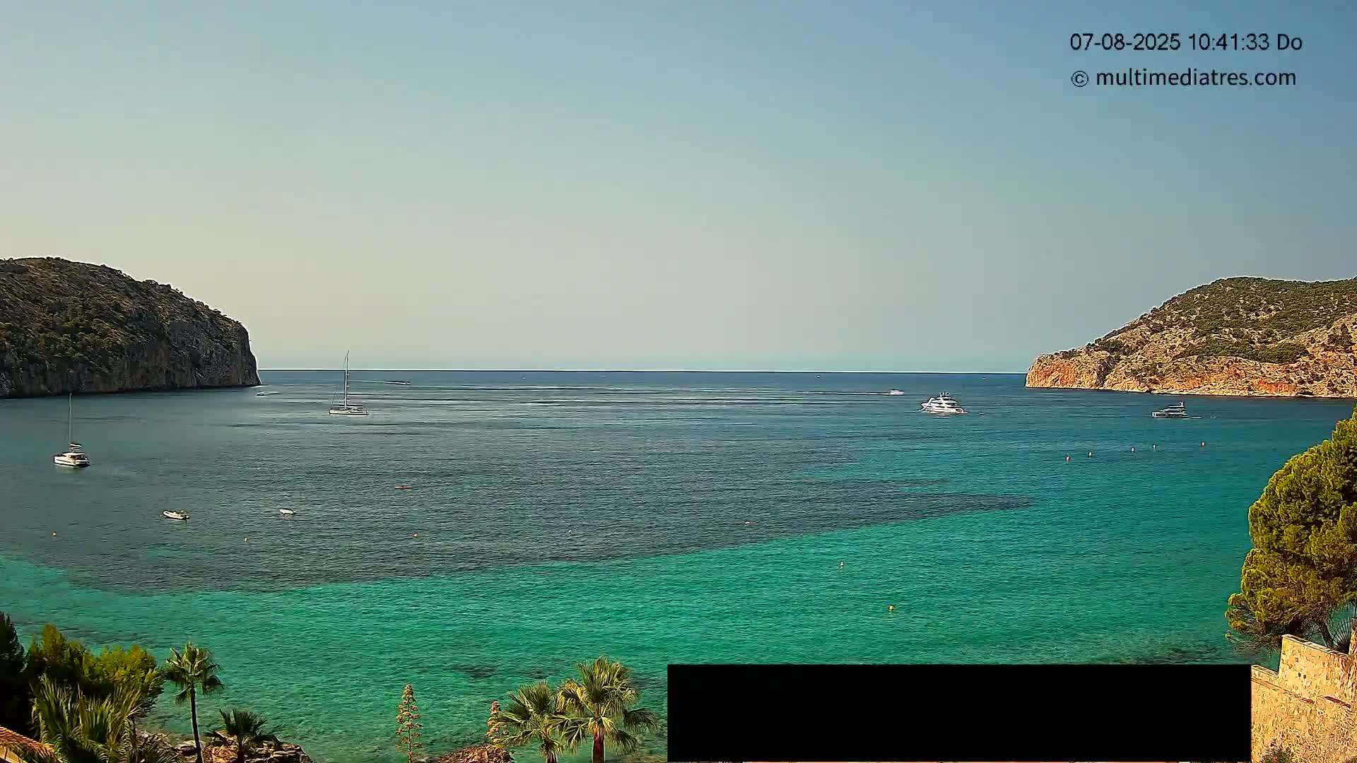 Mallorca Camp de Mar Roca Beach Live Cam - Balearic Islands, Spain