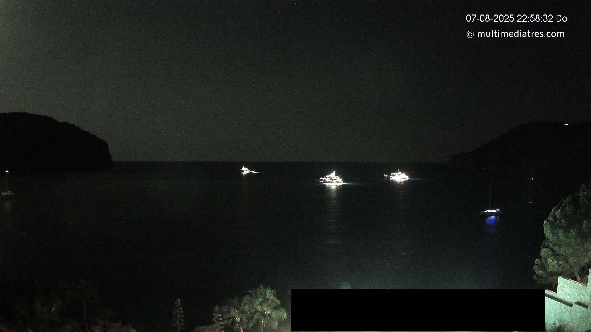 Mallorca Camp de Mar Roca Beach Live Cam - Balearic Islands, Spain