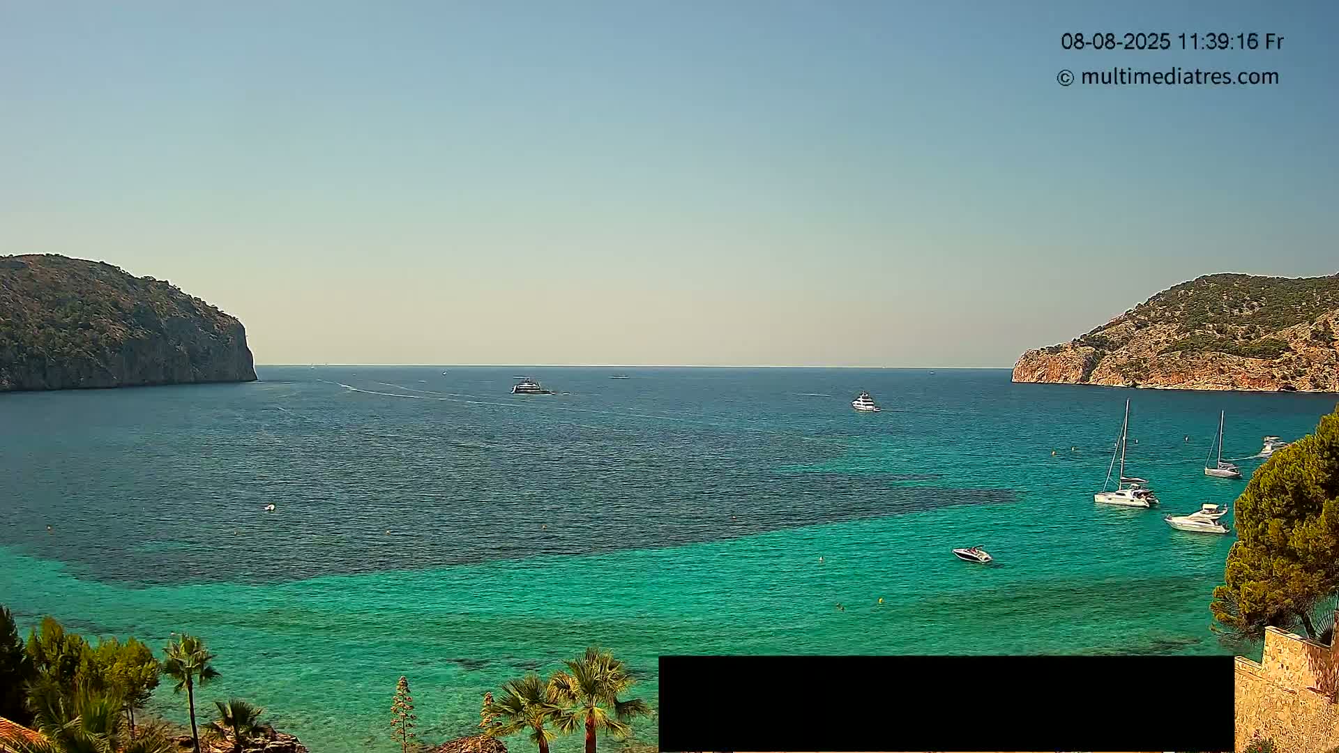 Mallorca Camp de Mar Roca Beach Live Cam - Balearic Islands, Spain