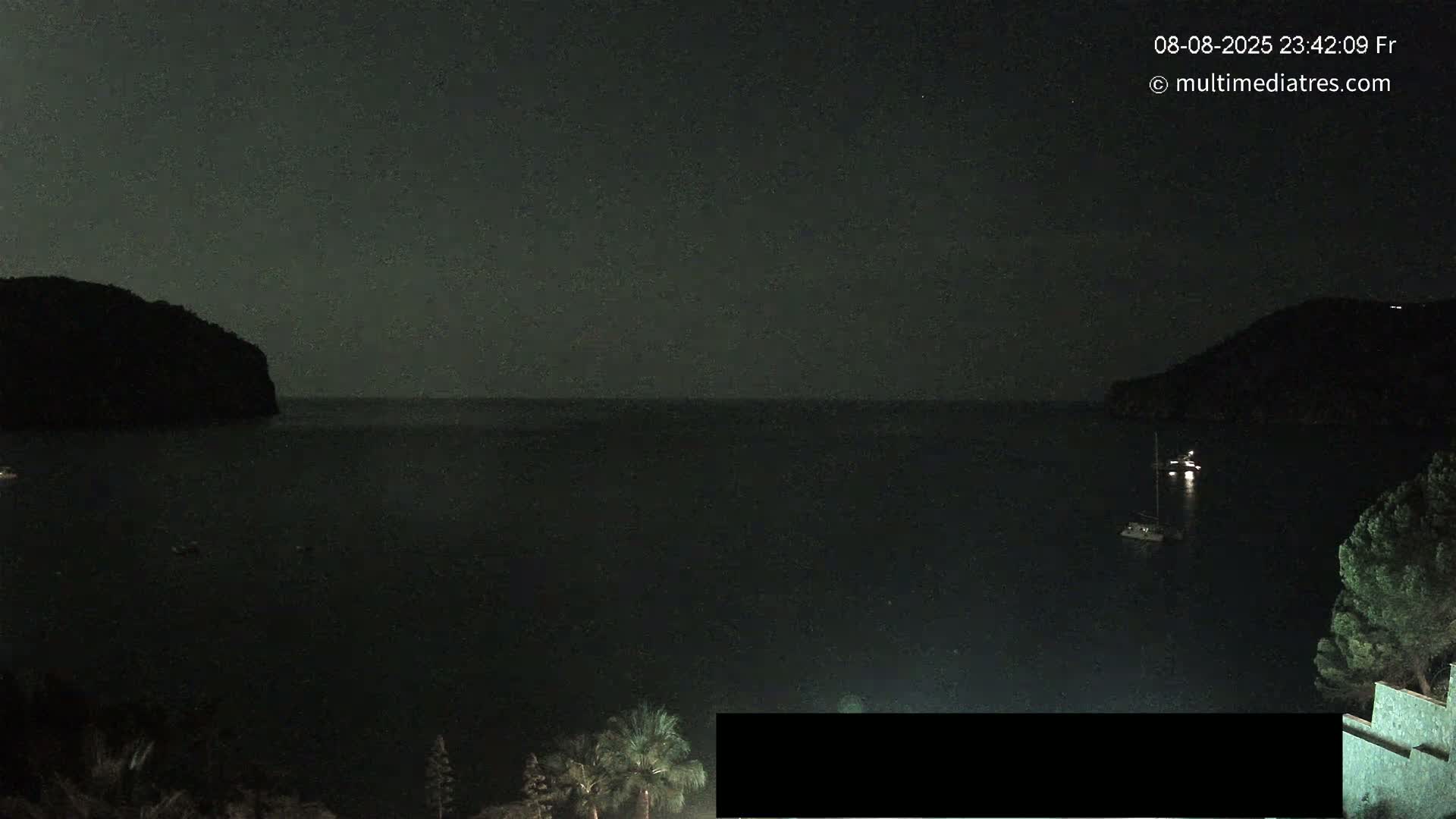Mallorca Camp de Mar Roca Beach Live Cam - Balearic Islands, Spain