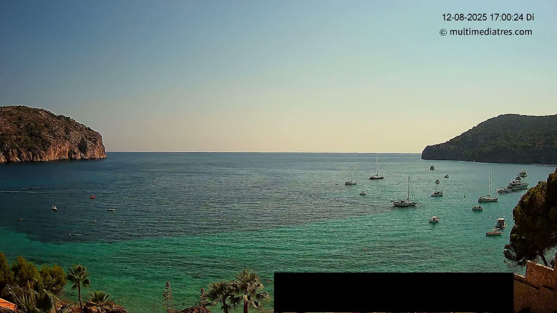 Mallorca Camp de Mar Roca Beach Live Cam - Balearic Islands, Spain