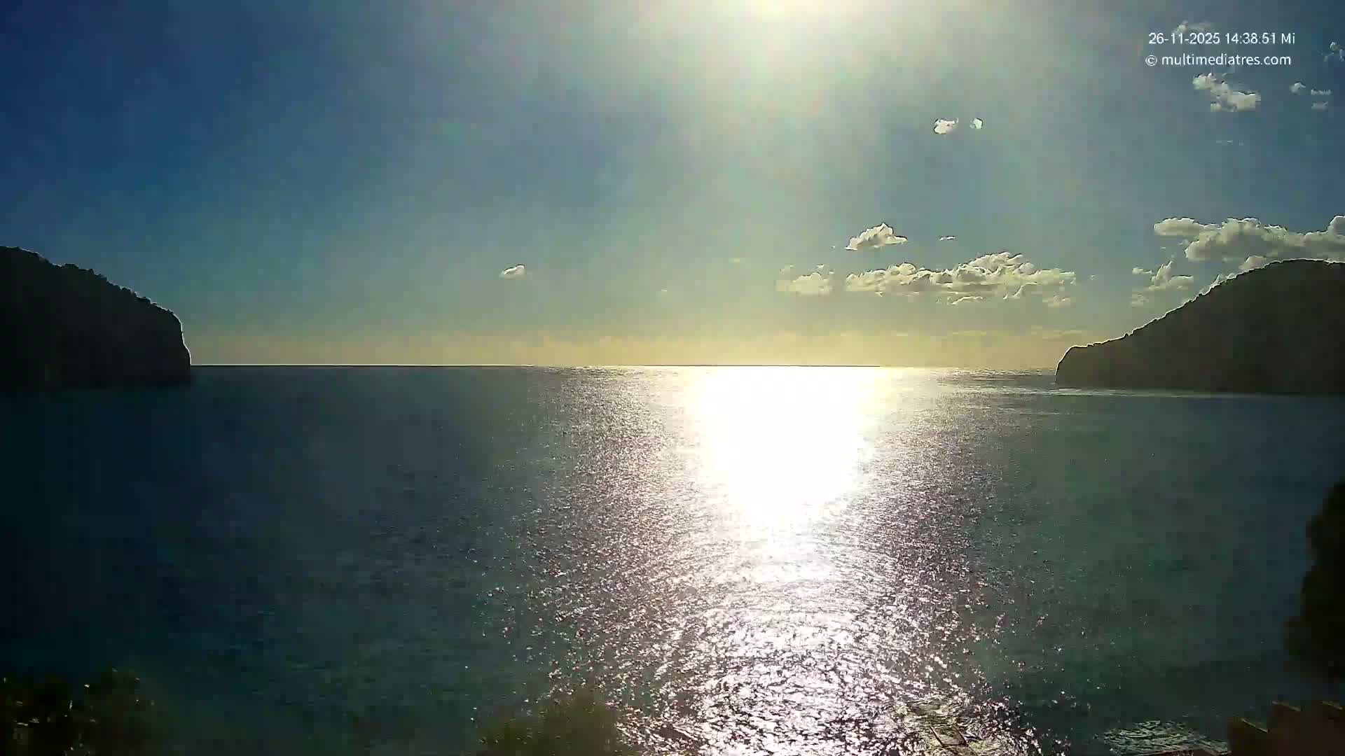 Mallorca Camp de Mar Roca Beach Live Cam - Balearic Islands, Spain