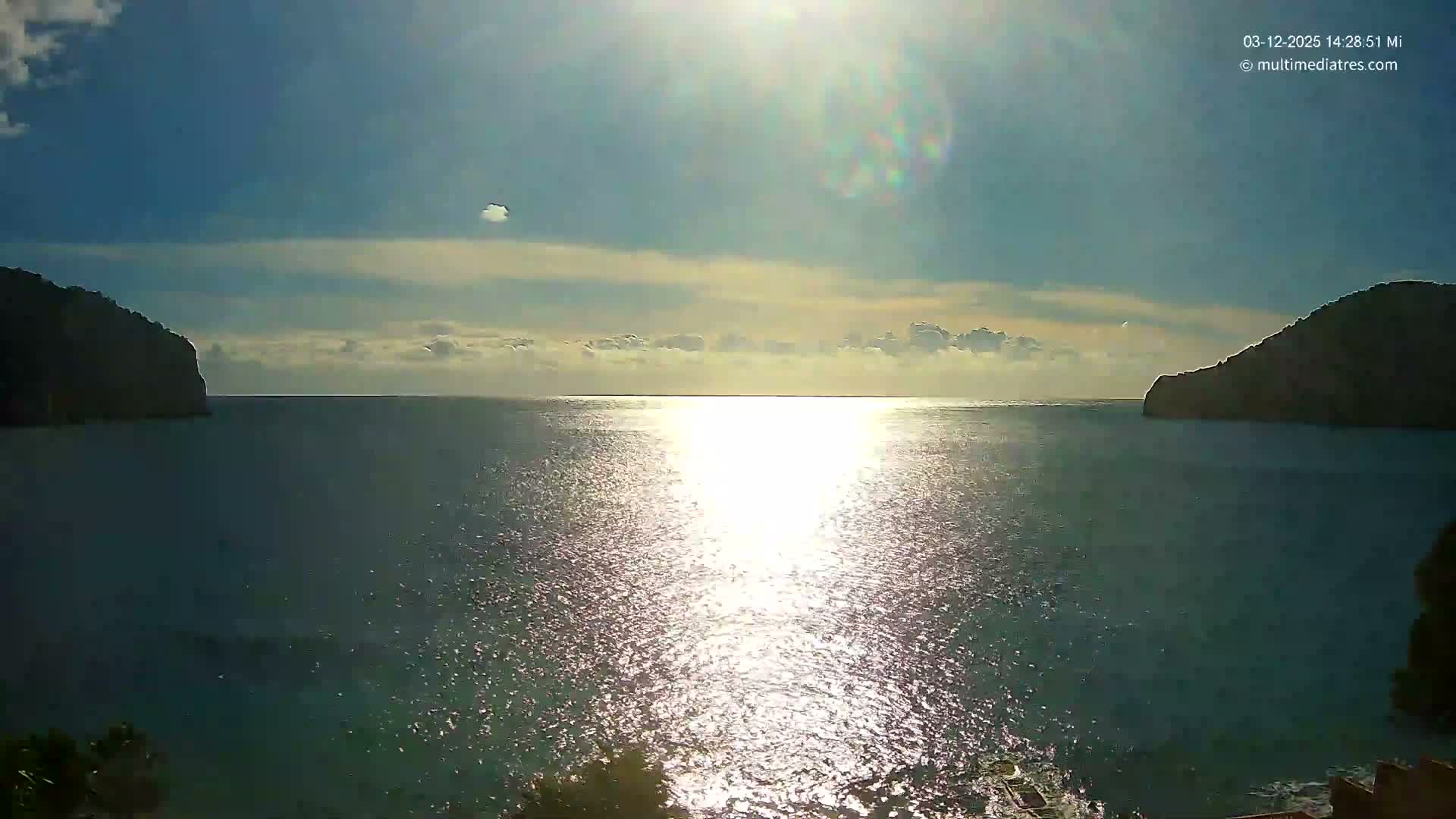 Mallorca Camp de Mar Roca Beach Live Cam - Balearic Islands, Spain