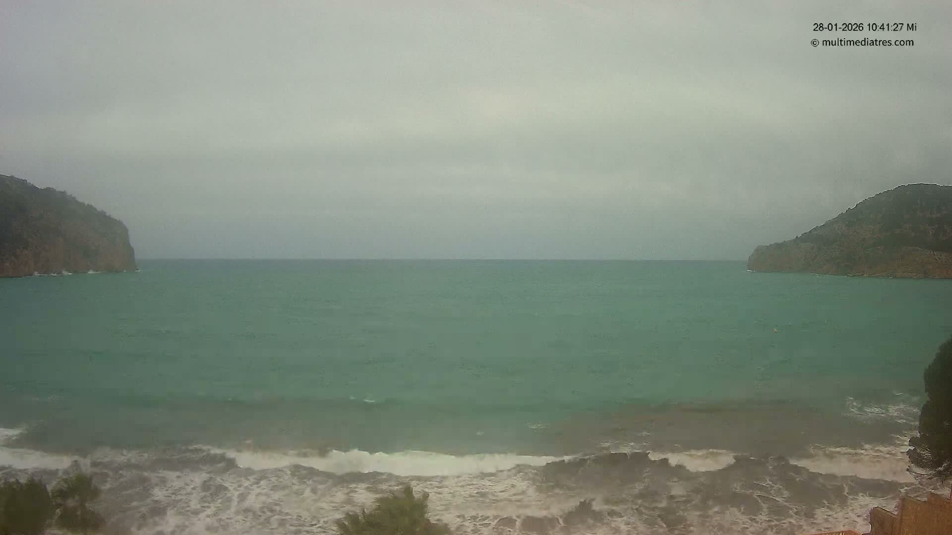 Mallorca Camp de Mar Roca Beach Live Cam - Balearic Islands, Spain