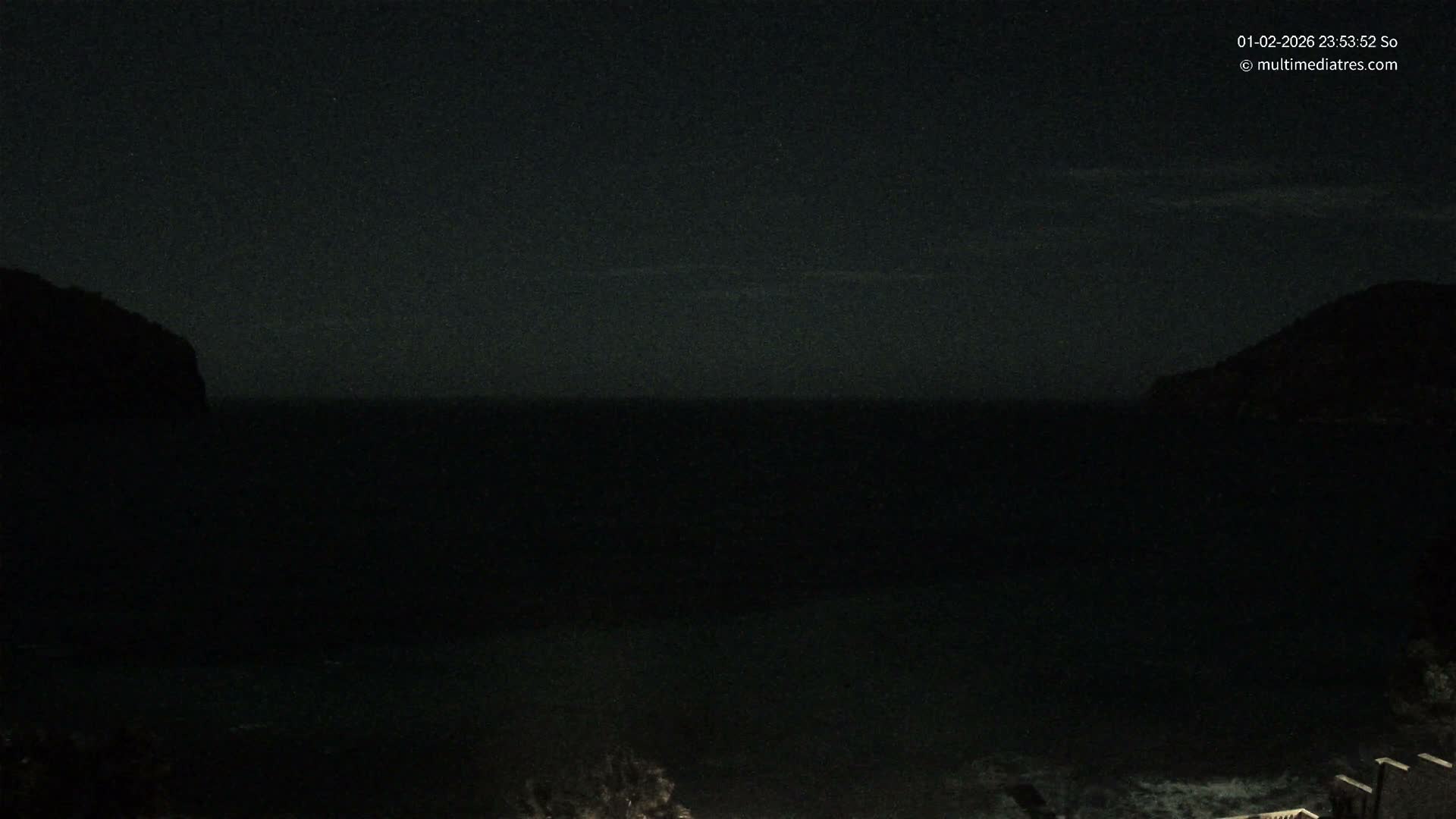 Mallorca Camp de Mar Roca Beach Live Cam - Balearic Islands, Spain