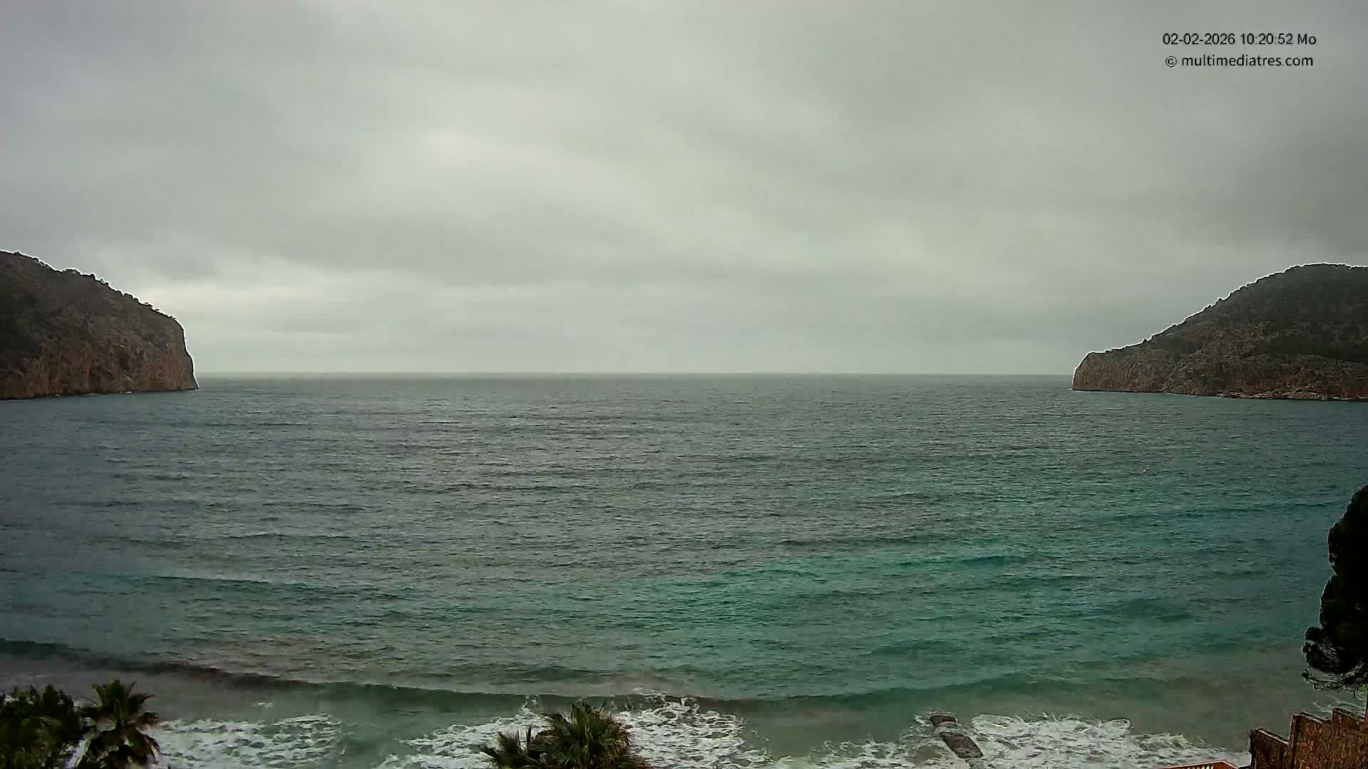 Mallorca Camp de Mar Roca Beach Live Cam - Balearic Islands, Spain