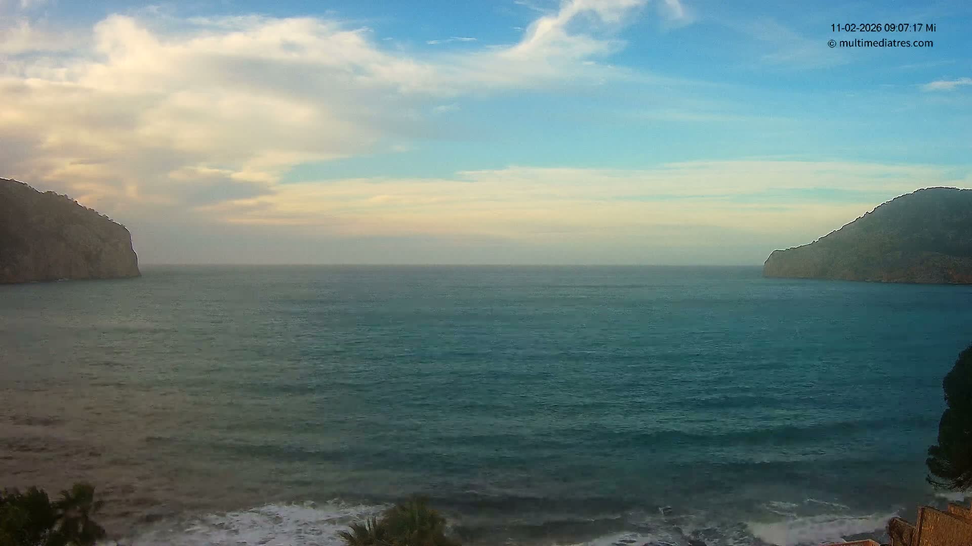 Mallorca Camp de Mar Roca Beach Live Cam - Balearic Islands, Spain