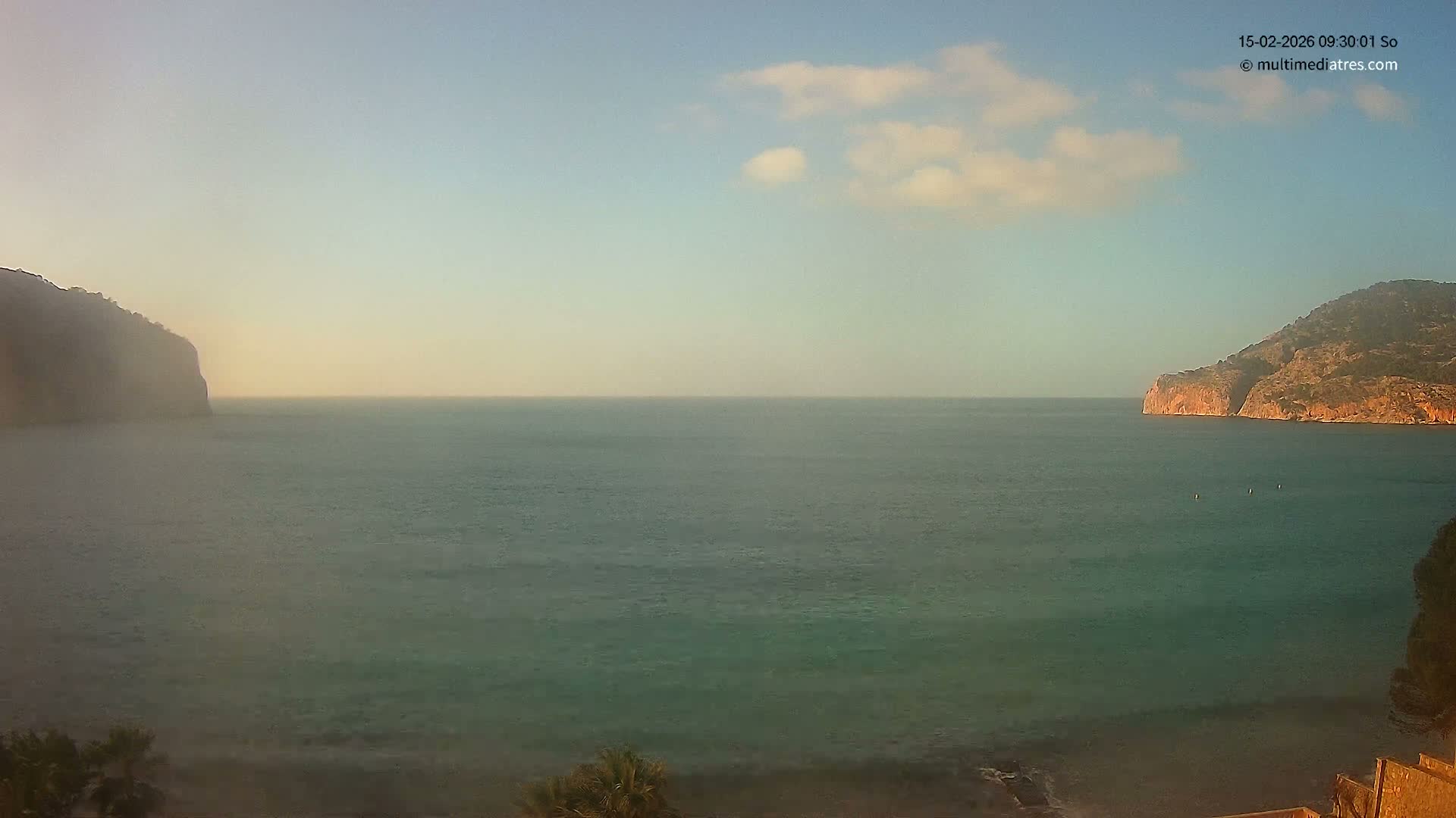 Mallorca Camp de Mar Roca Beach Live Cam - Balearic Islands, Spain