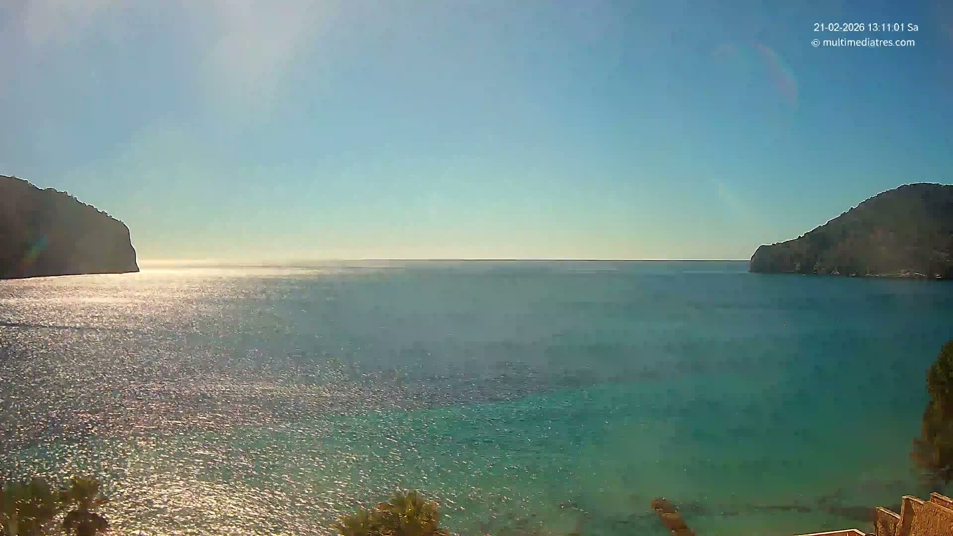 Mallorca Camp de Mar Roca Beach Live Cam - Balearic Islands, Spain