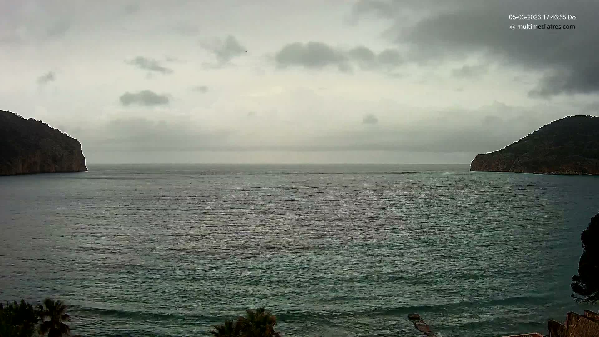 Mallorca Camp de Mar Roca Beach Live Cam - Balearic Islands, Spain