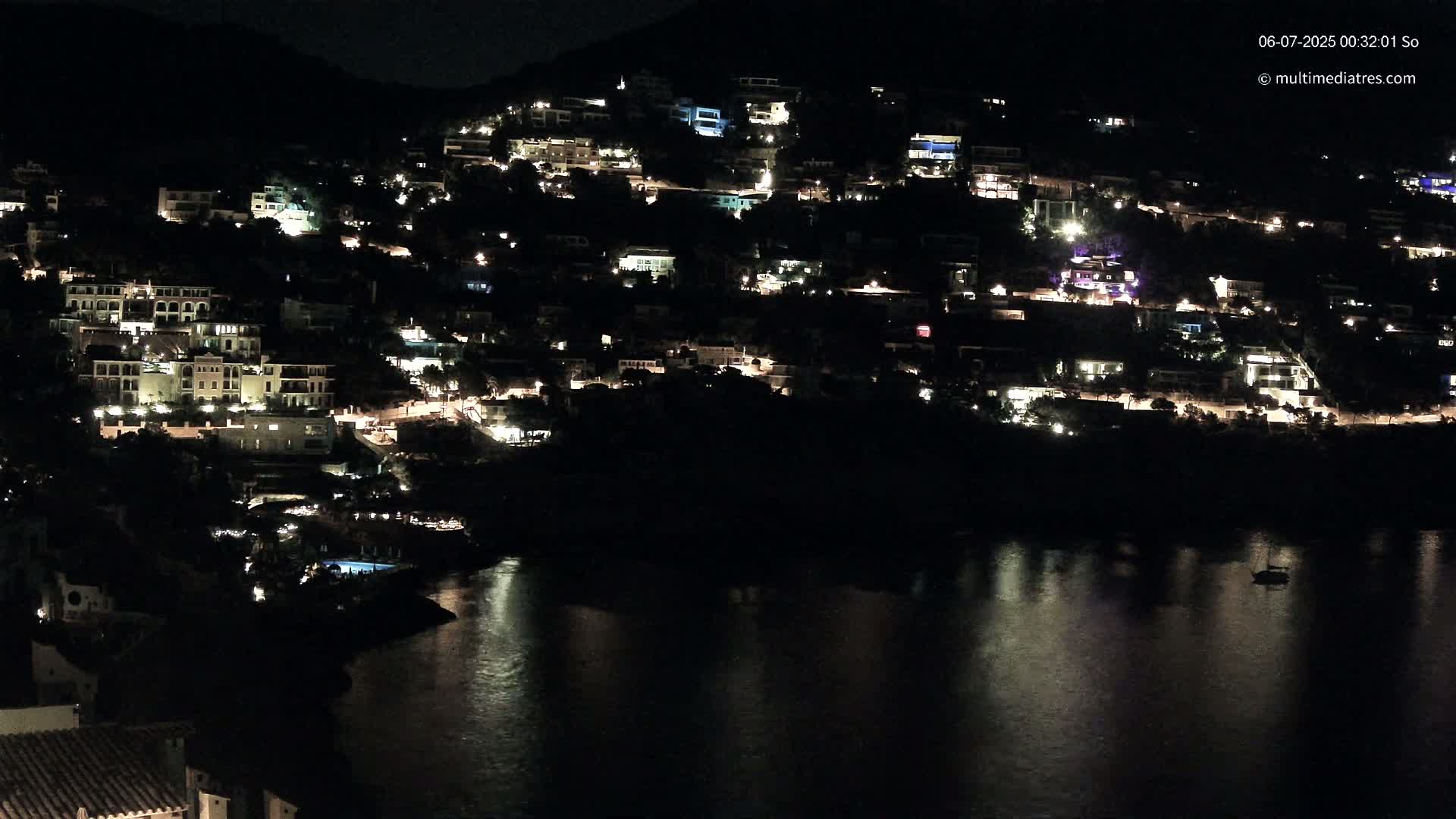 Mallorca, Port d' Andratx Cala Llamp (Cala Bay) Live Cam - Balearic Islands, Spain
