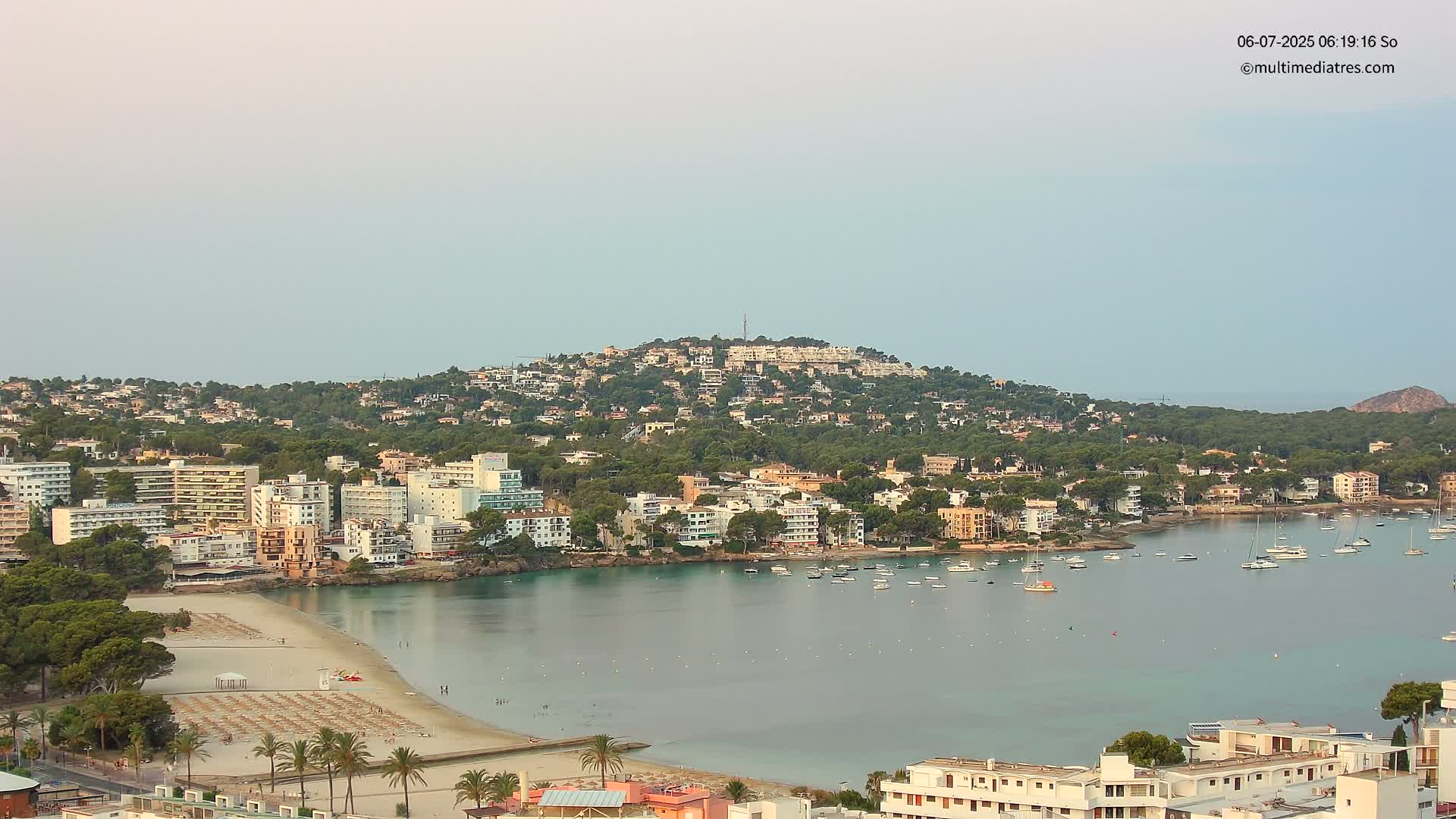 Mallorca, Santa Ponsa Beach Live Cam - Balearic Islands, Spain