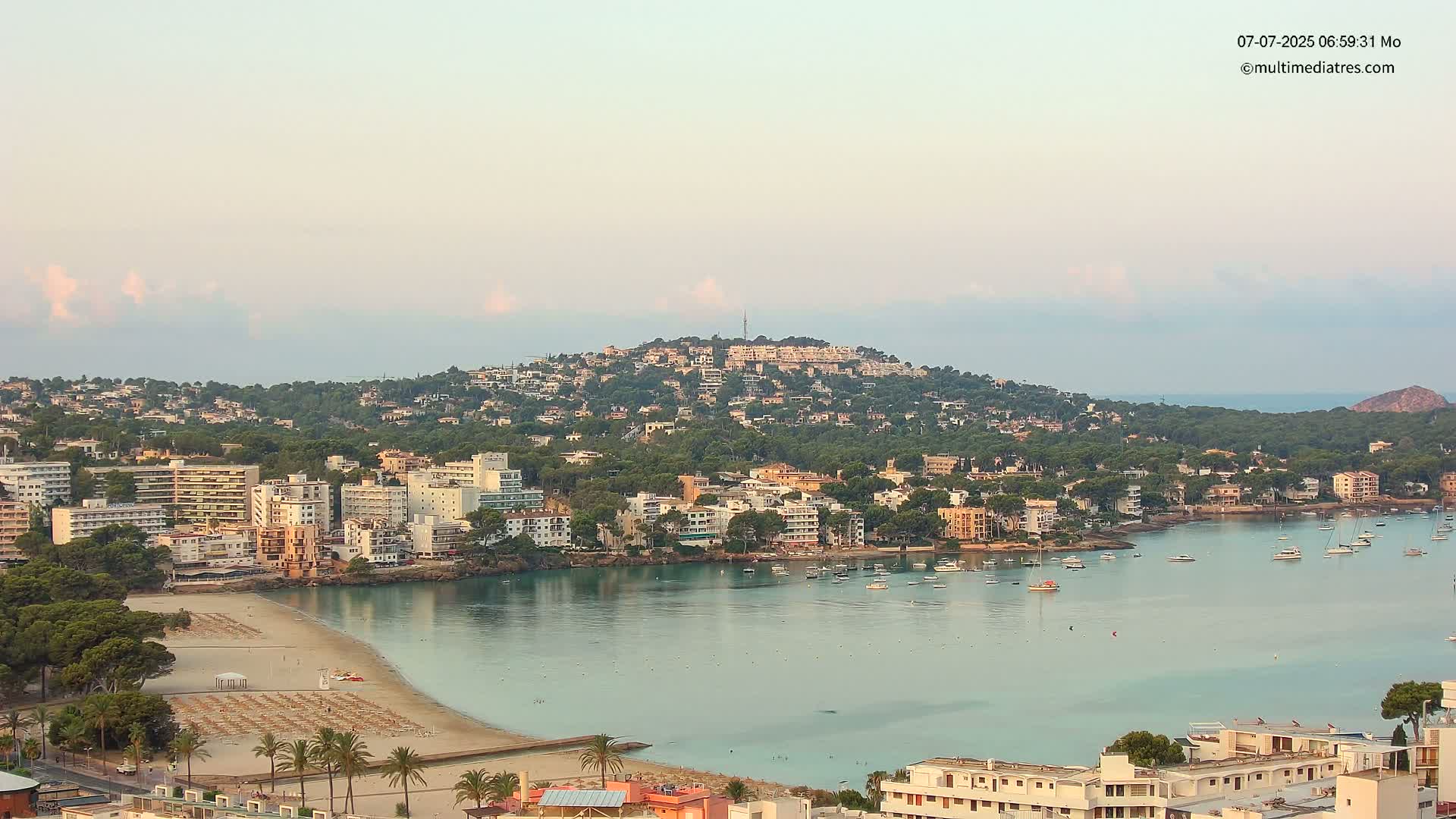 Mallorca, Santa Ponsa Beach Live Cam - Balearic Islands, Spain