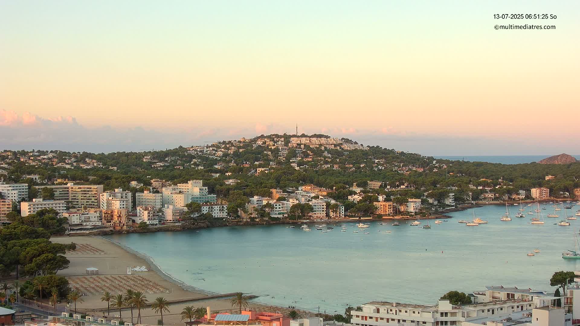 Mallorca, Santa Ponsa Beach Live Cam - Balearic Islands, Spain