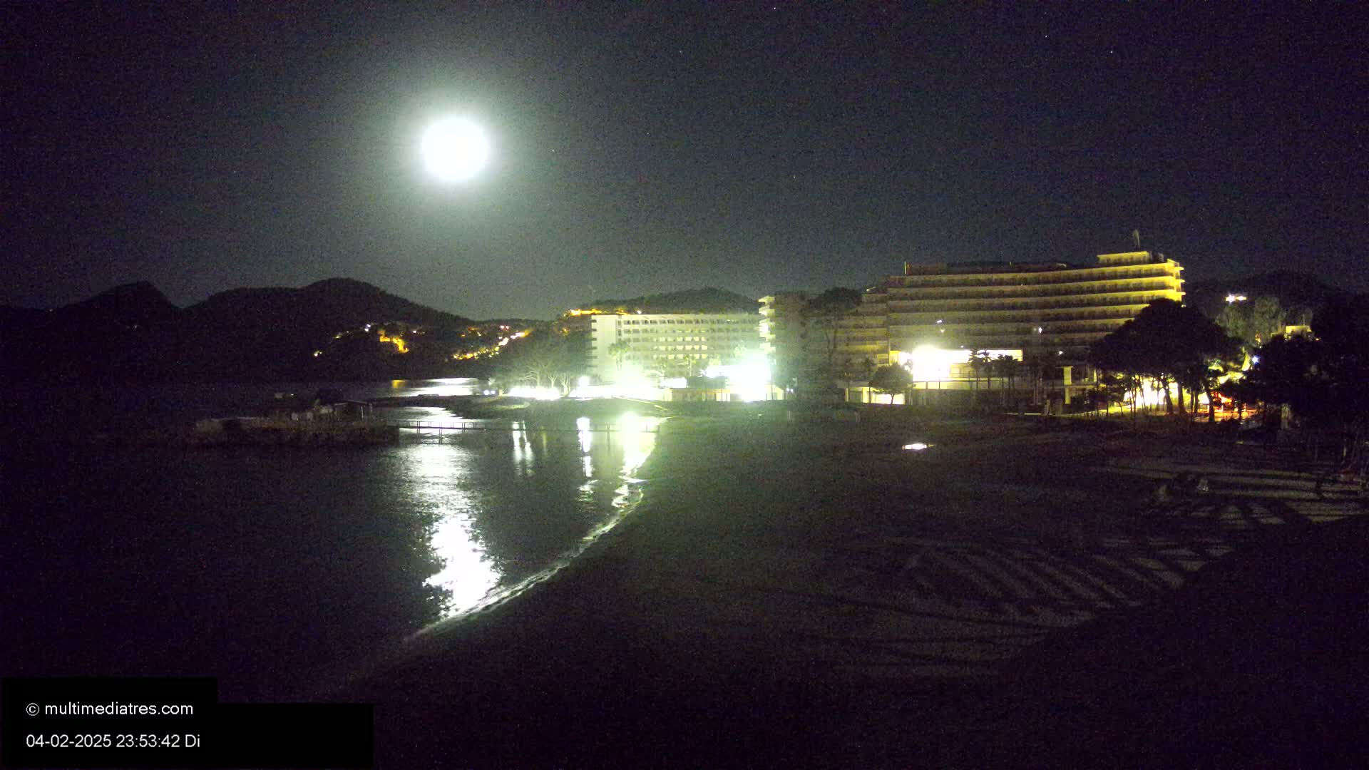 Mallorca, Camp de Mar Beach  Live Cam - Balearic Islands, Spain