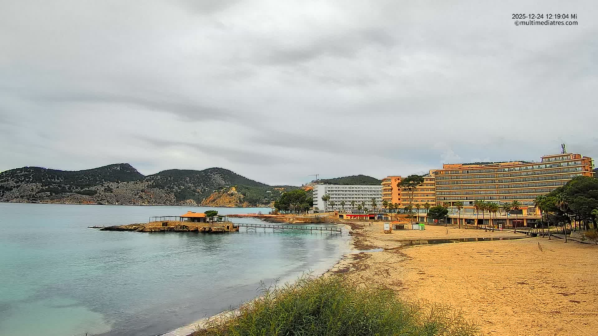 Mallorca, Camp de Mar Beach  Live Cam - Balearic Islands, Spain