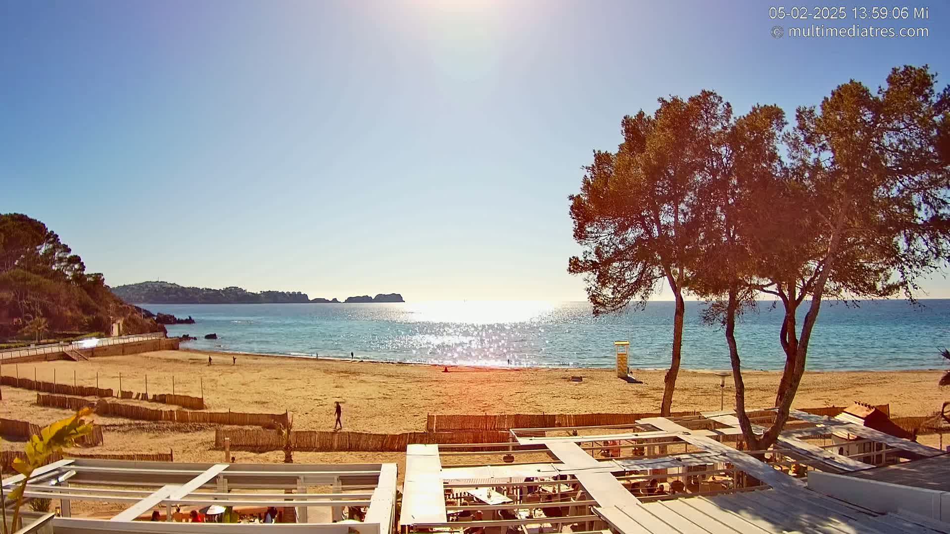 Mallorca, Peguera Beach by Mar y Mar Restaurant Live Cam - Balearic Islands, Spain