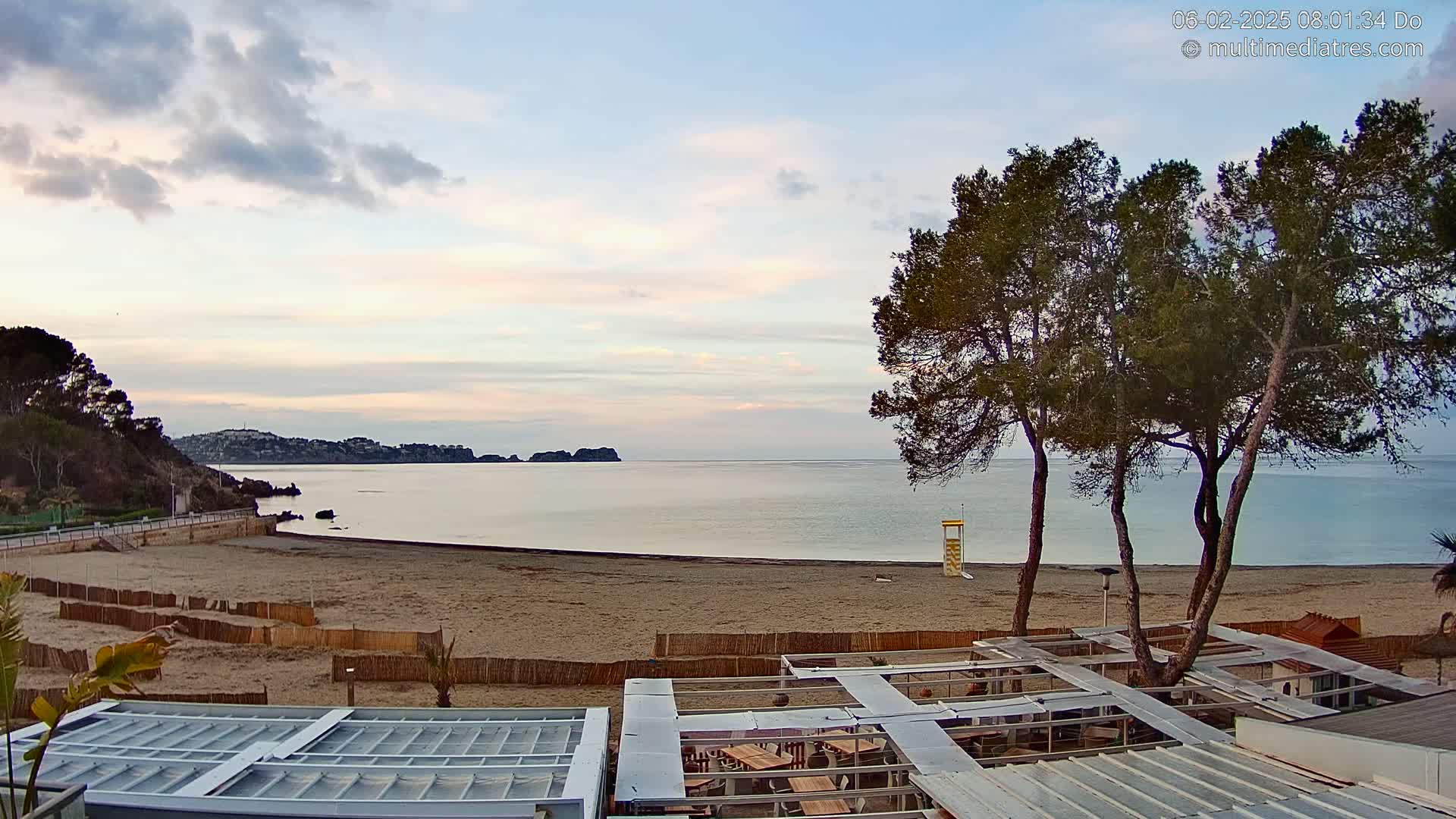 Mallorca, Peguera Beach by Mar y Mar Restaurant Live Cam - Balearic Islands, Spain