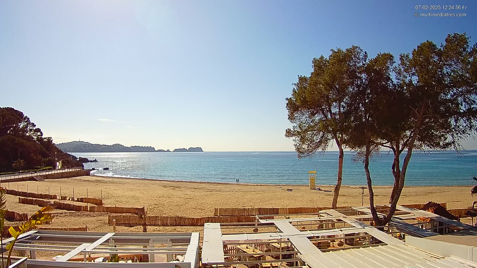 Mallorca, Peguera Beach by Mar y Mar Restaurant Live Cam - Balearic Islands, Spain