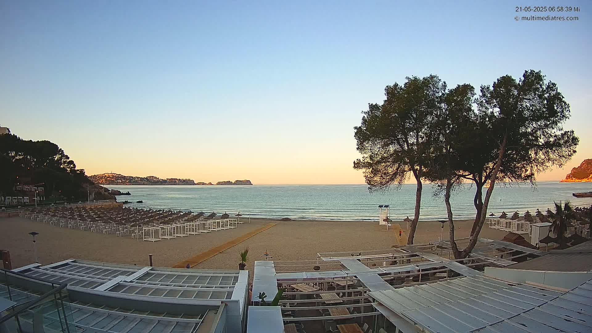 Mallorca, Peguera Beach by Mar y Mar Restaurant Live Cam - Balearic Islands, Spain